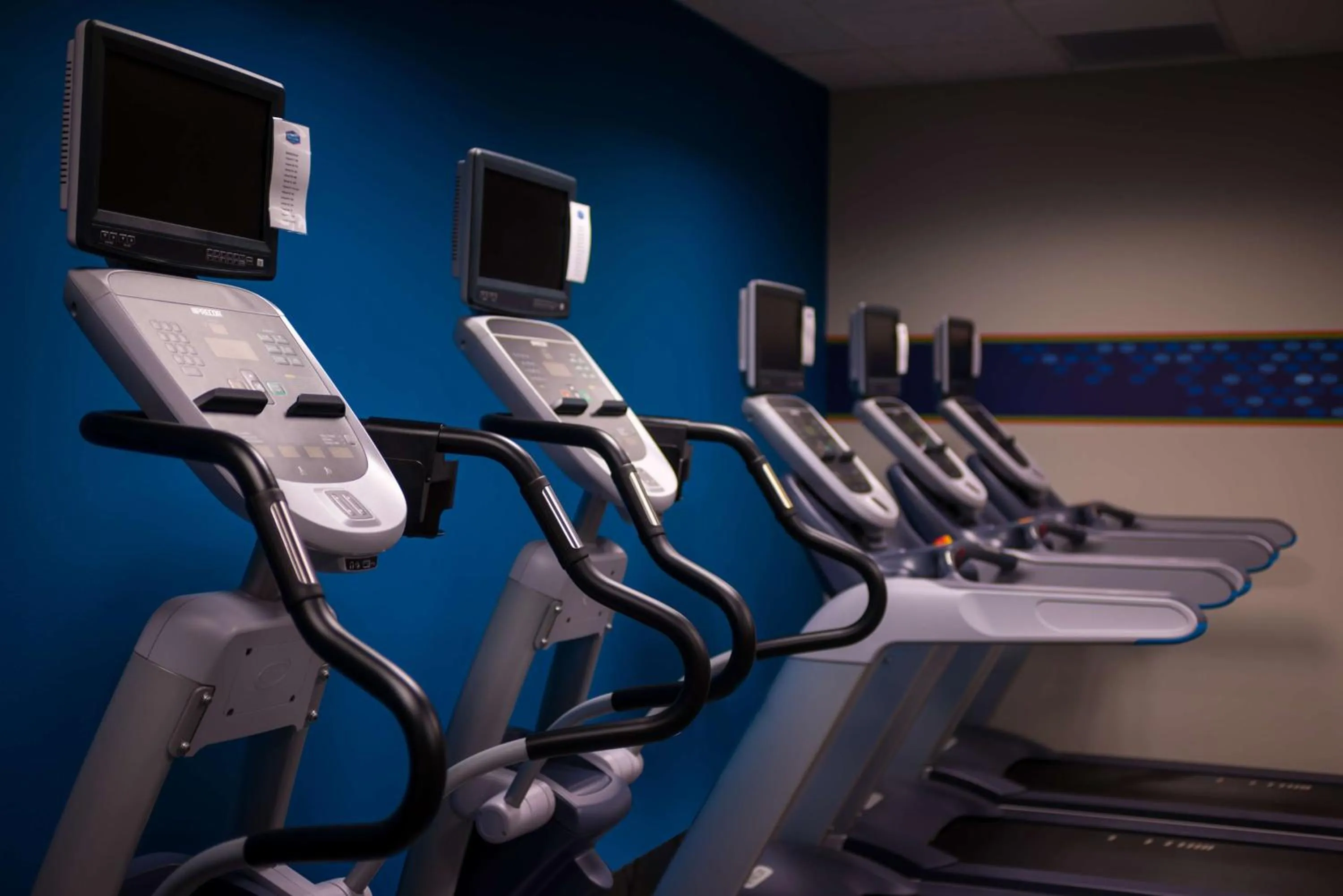 Fitness centre/facilities in Hampton Inn & Suites Olympia Lacey, Wa