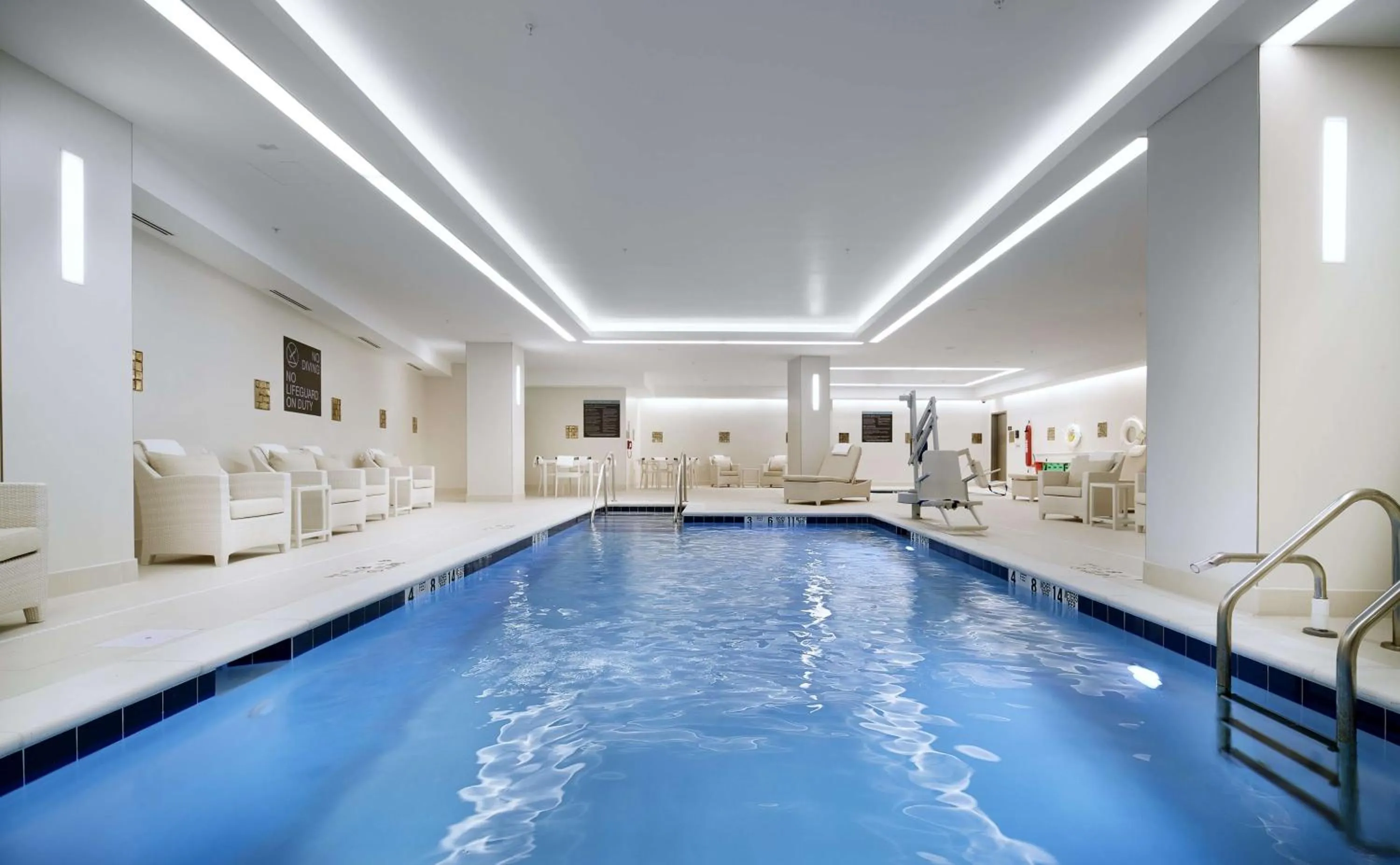 Pool view in Hilton Garden Inn Roslyn