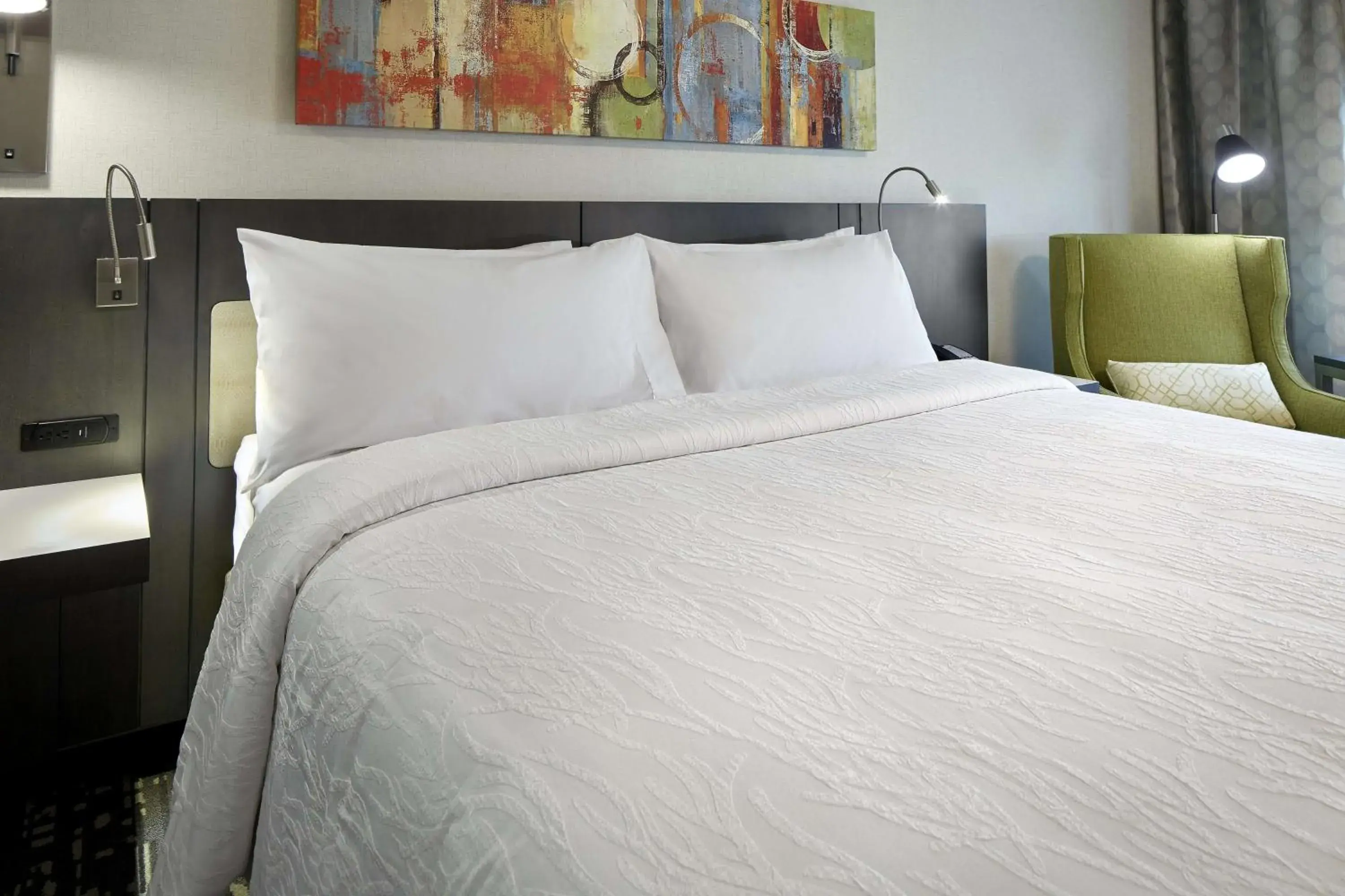 One-Bedroom King Suite in Hilton Garden Inn Roslyn One-Bedroom King Suite in Hilton Garden Inn Roslyn