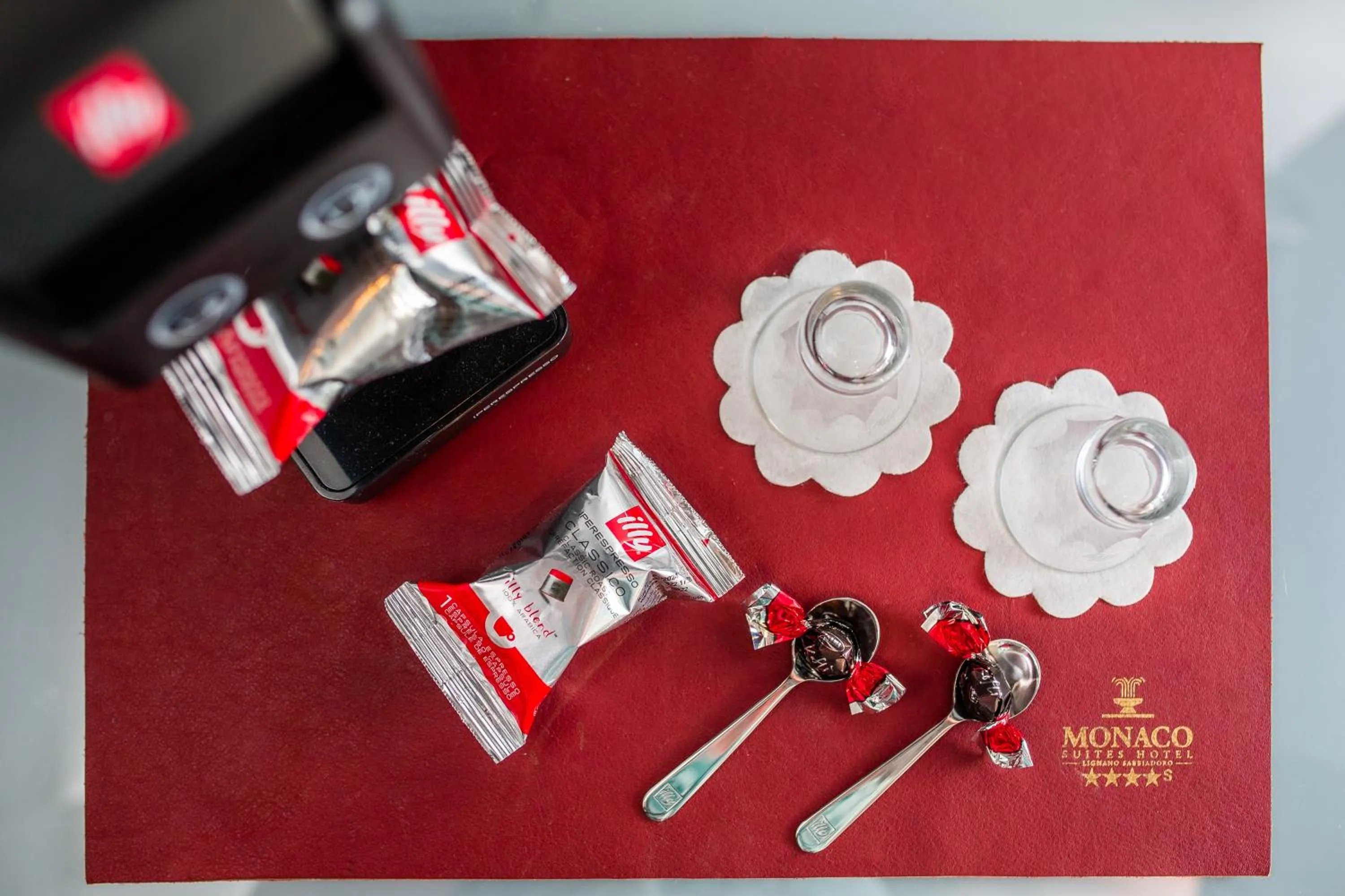 Coffee/tea facilities in Monaco Suites Hotel