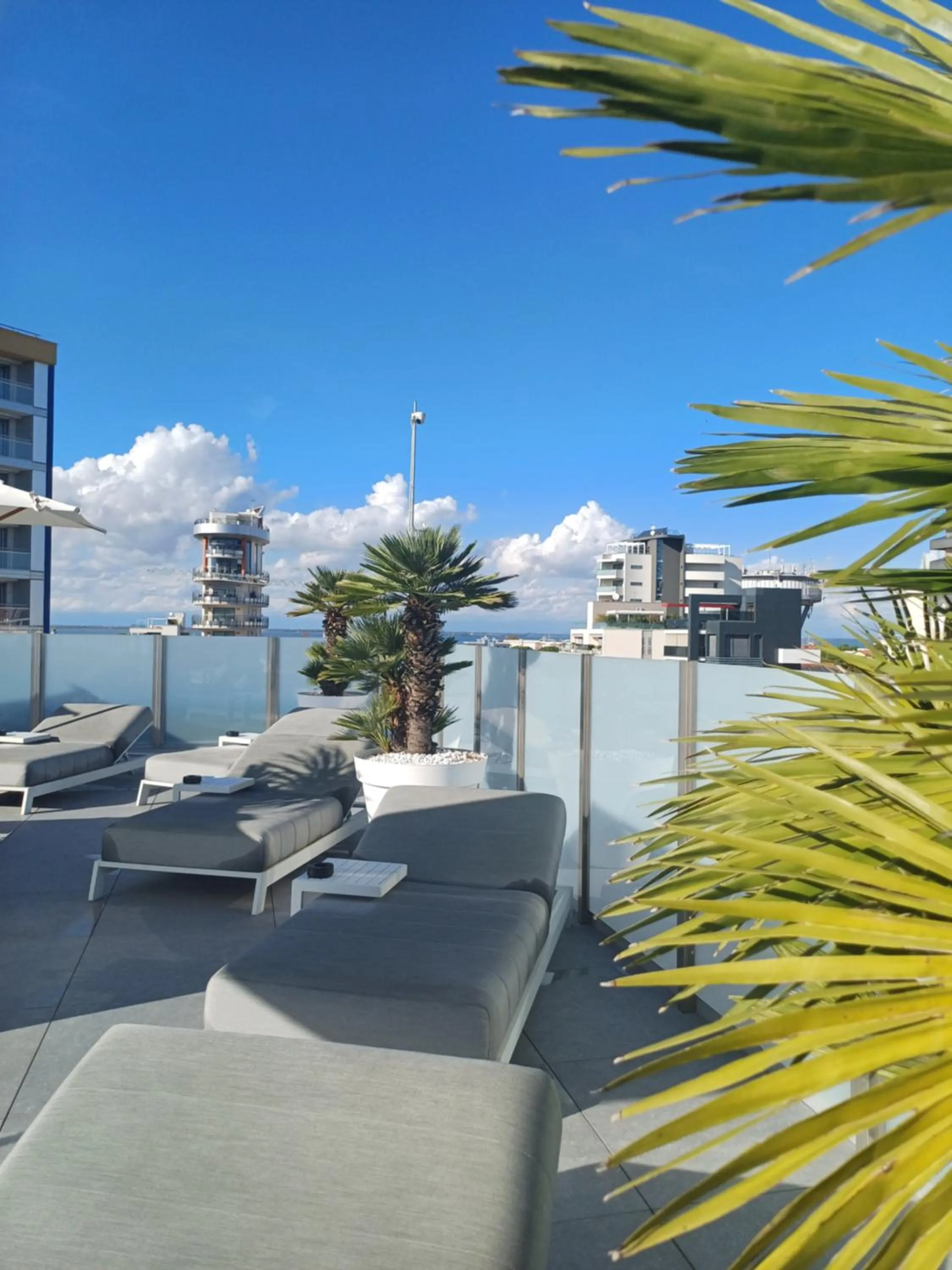 Solarium in Monaco Suites Hotel