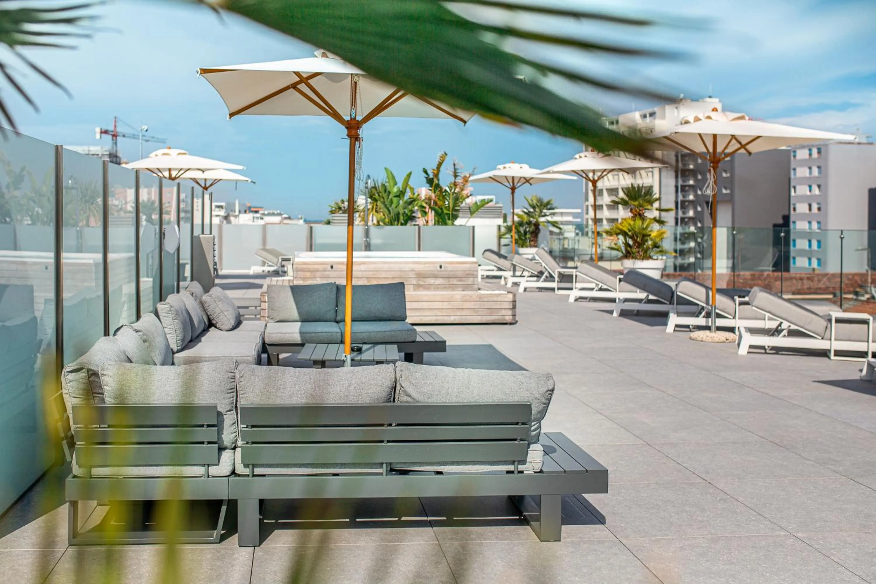 Solarium in Monaco Suites Hotel