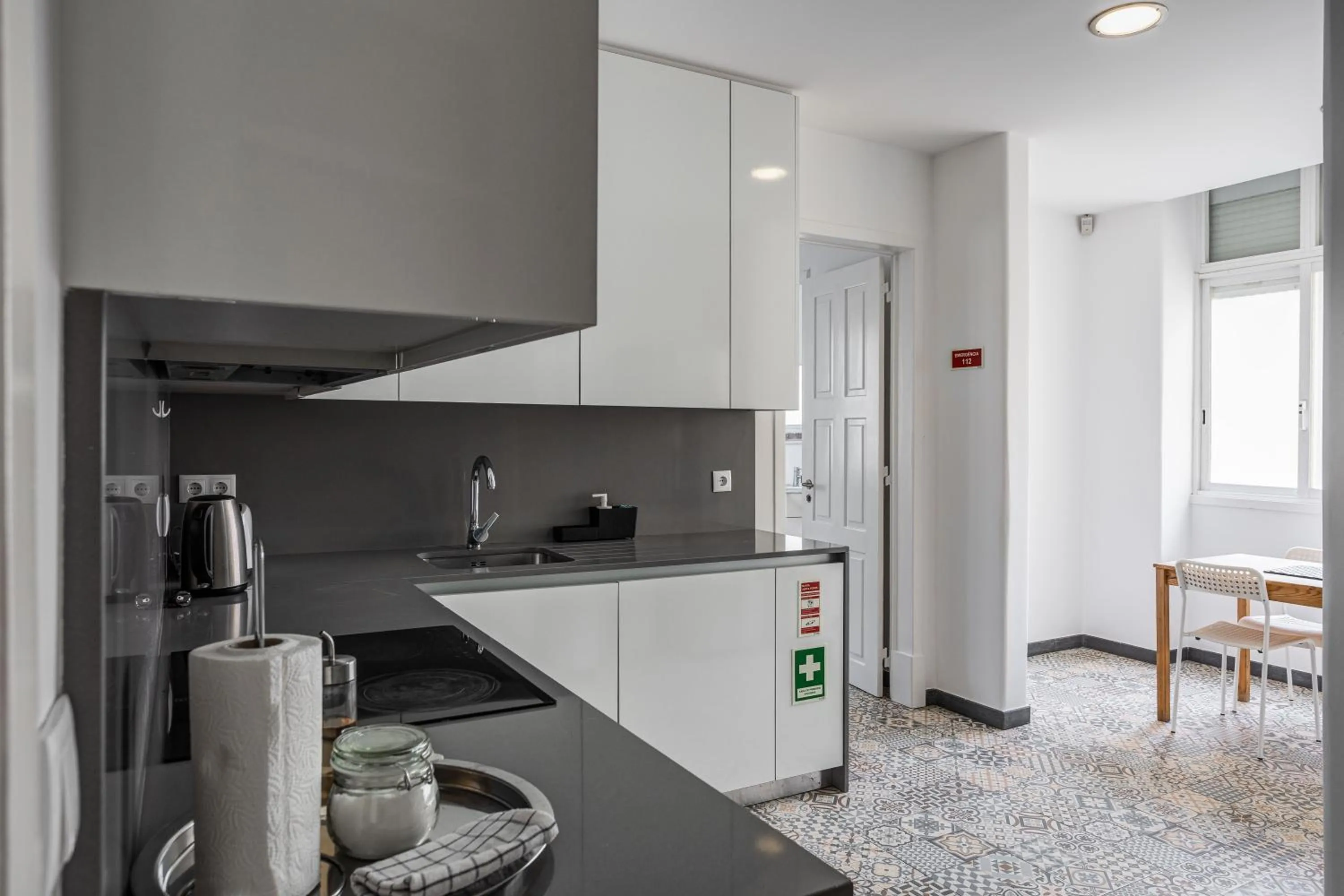 Coffee/tea facilities in Home Out Rooms & Apartments