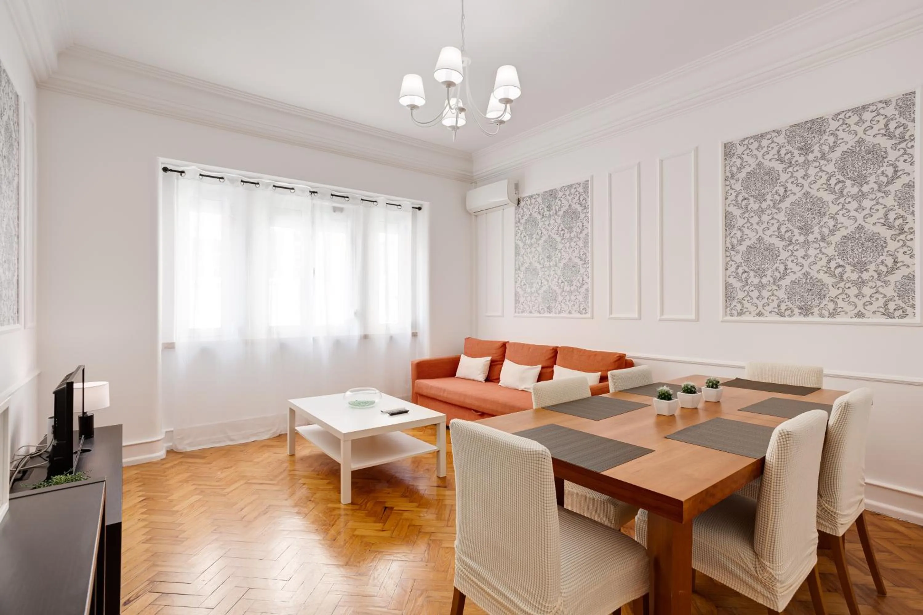 Living room in Home Out Rooms & Apartments