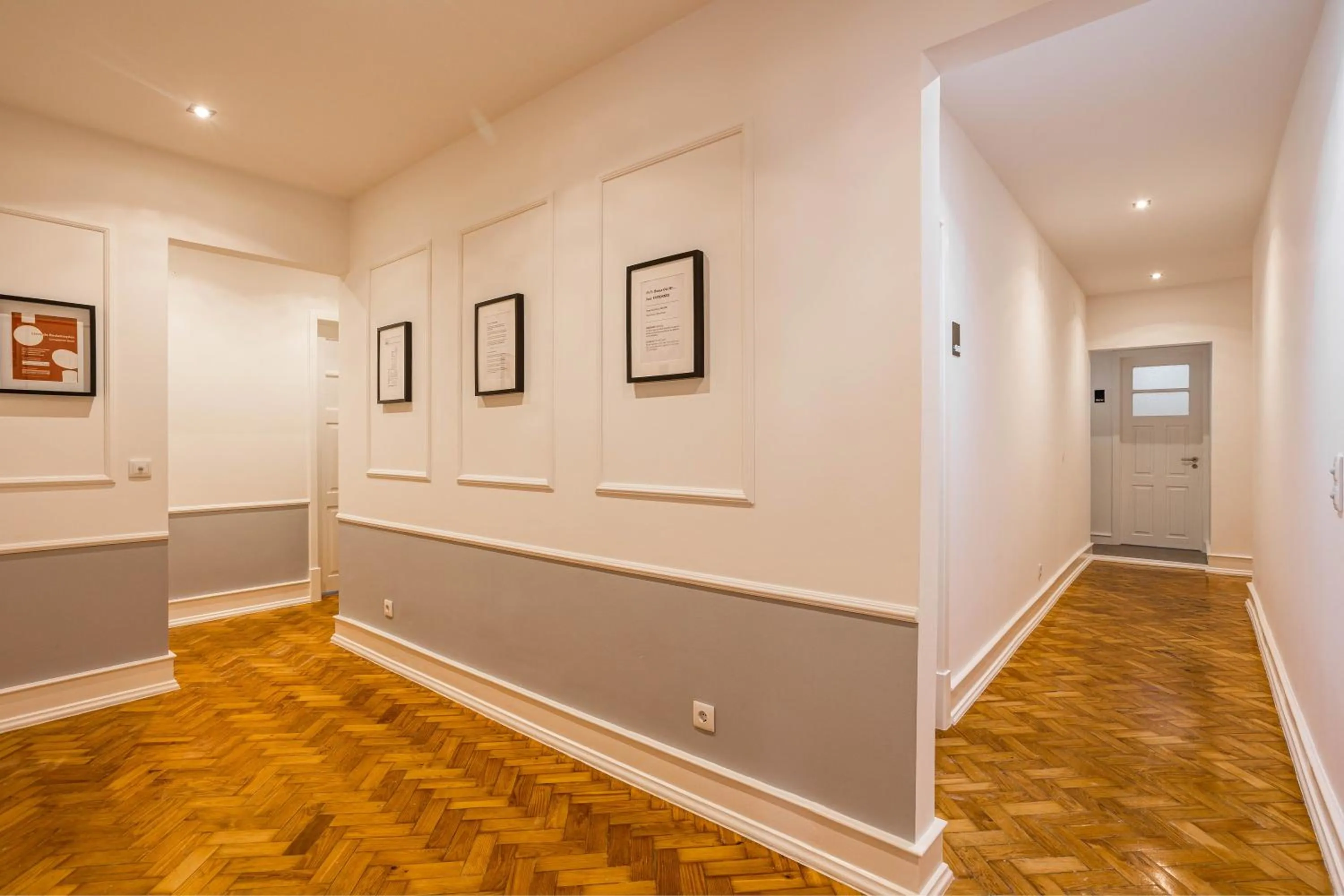 Decorative detail in Home Out Rooms & Apartments