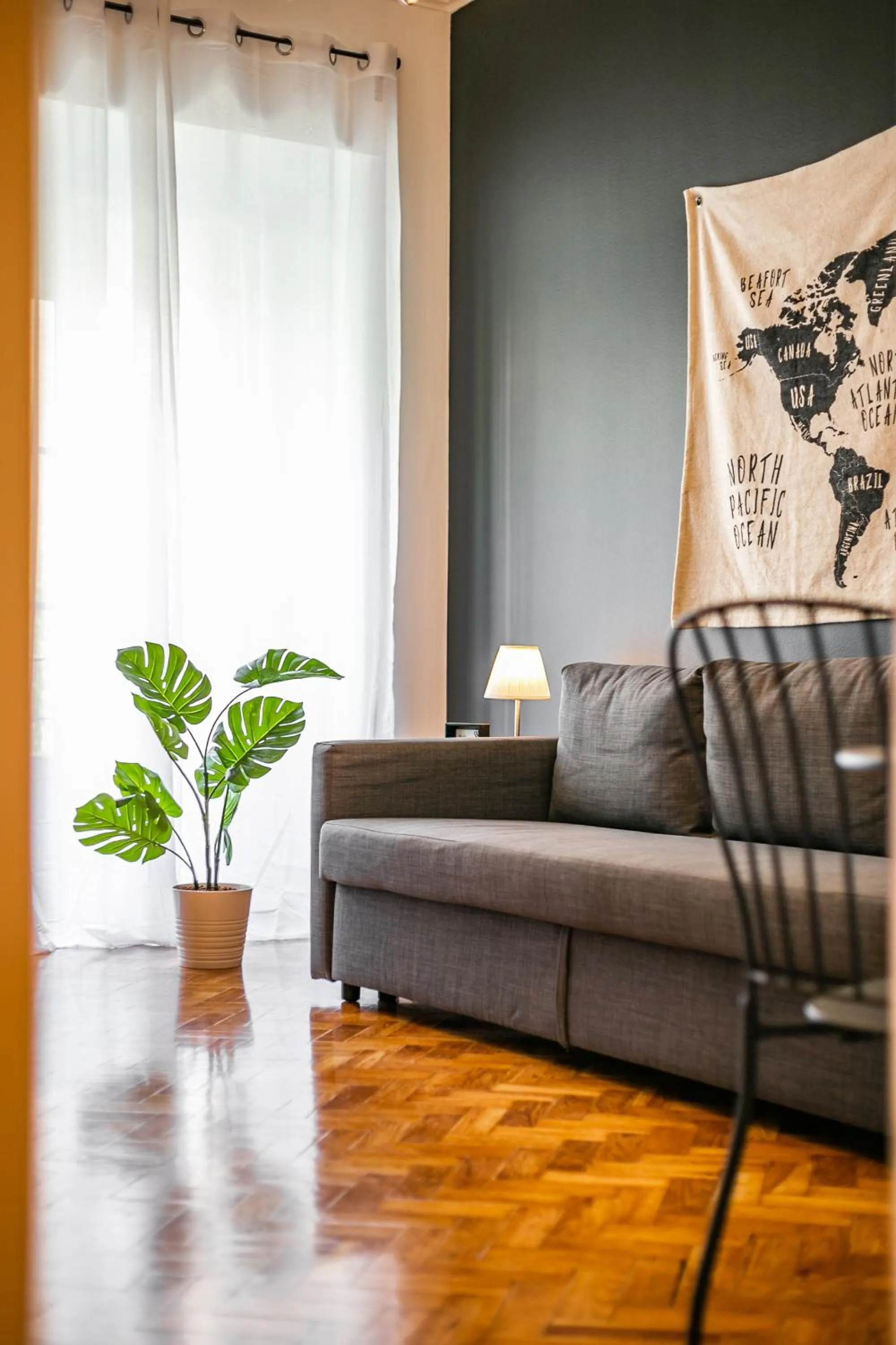 Living room in Home Out Rooms & Apartments