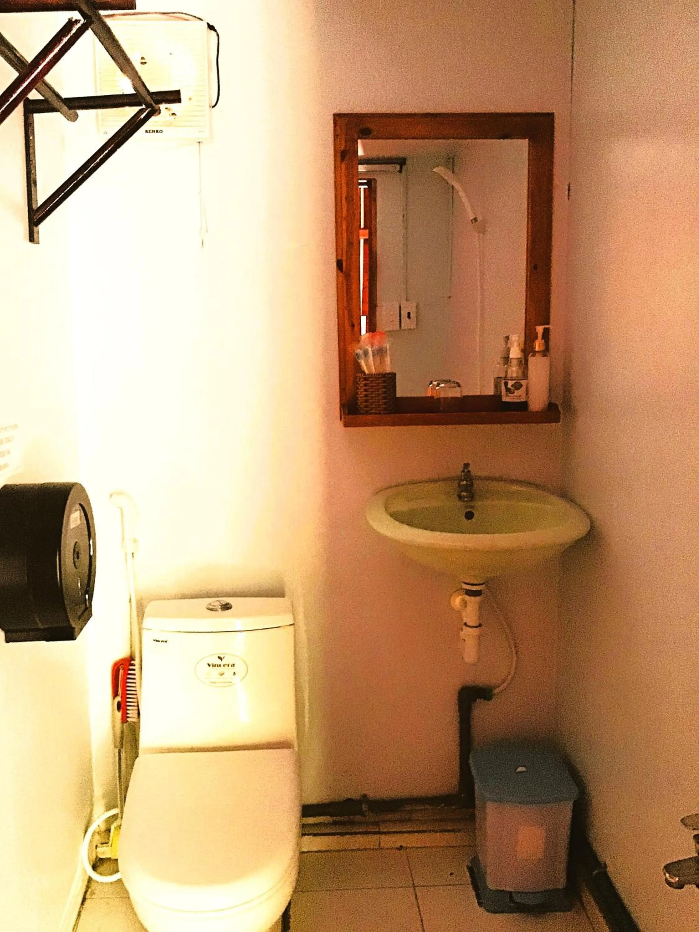 Shower in Ben Tre Farm Stay