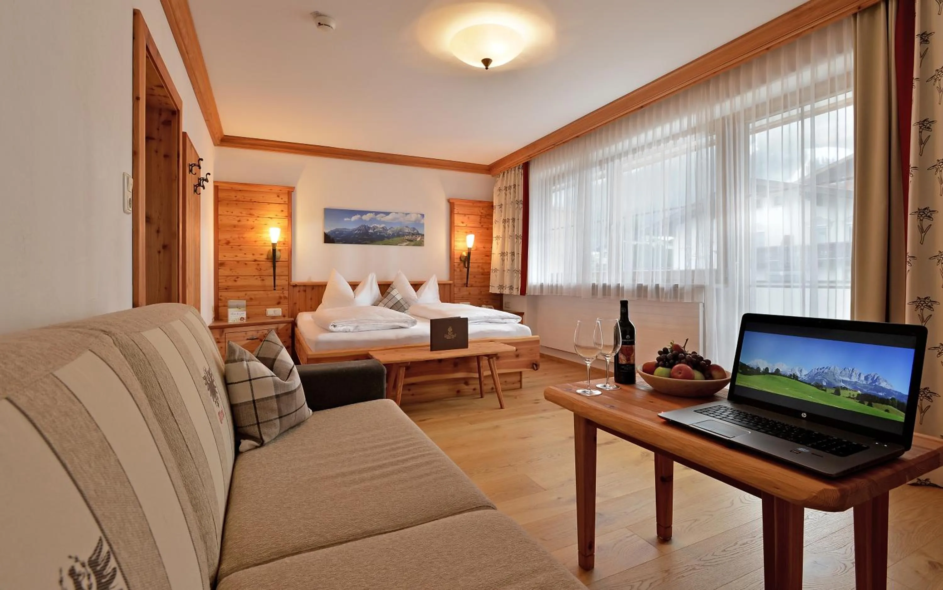 Bed in Hotel Ritterhof Ellmau