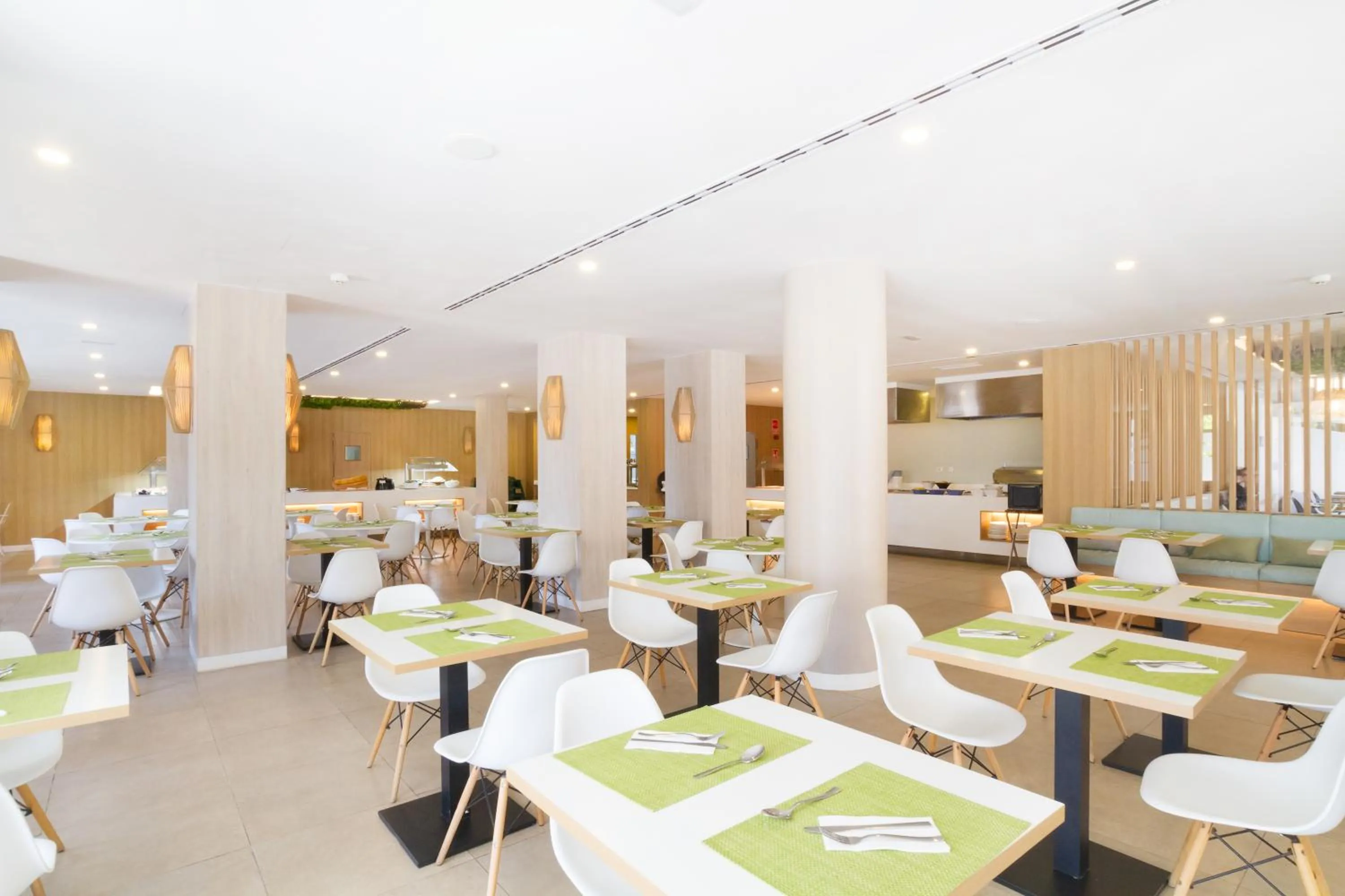 Restaurant/places to eat in Ibersol Siurell