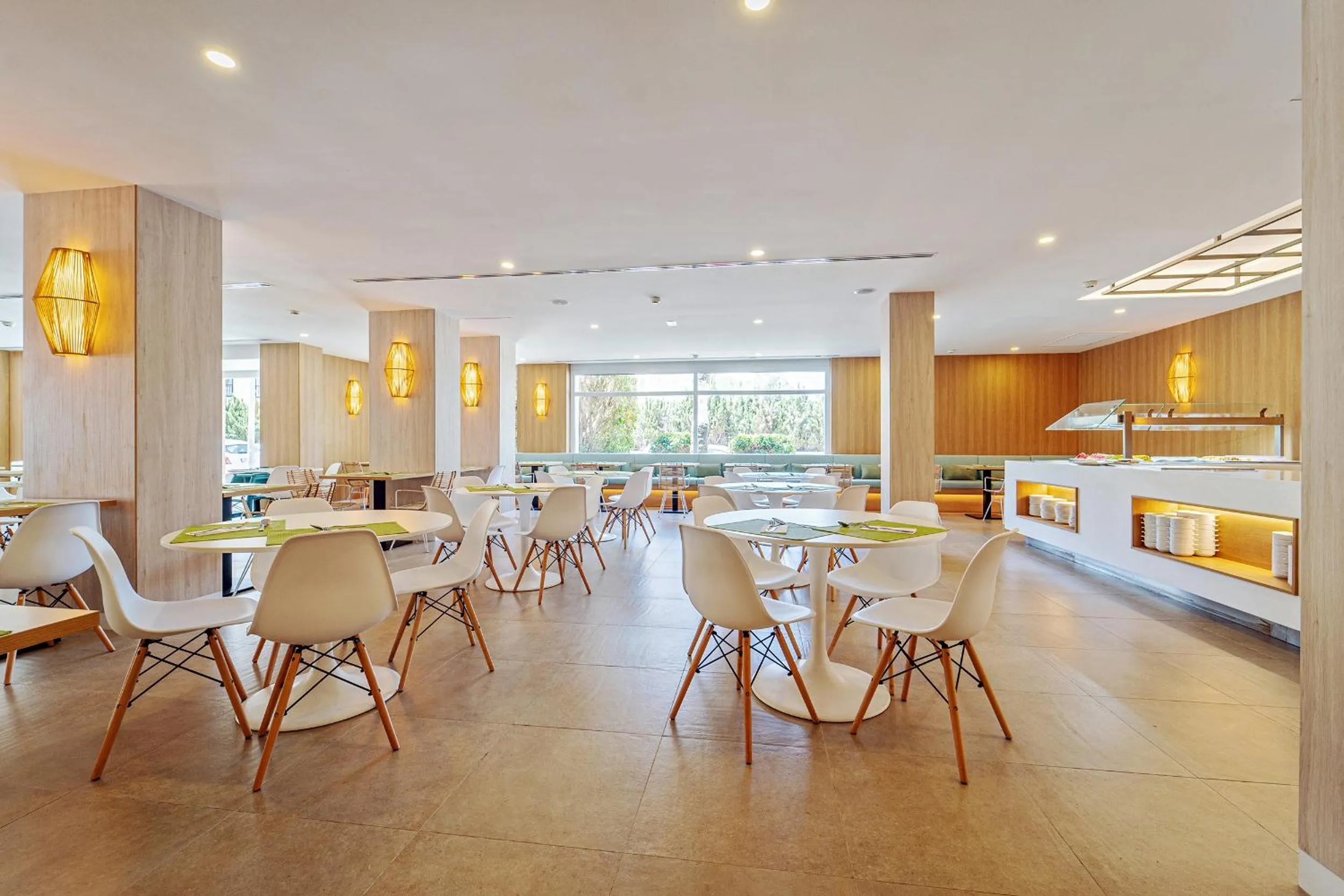 Restaurant/places to eat in Ibersol Siurell