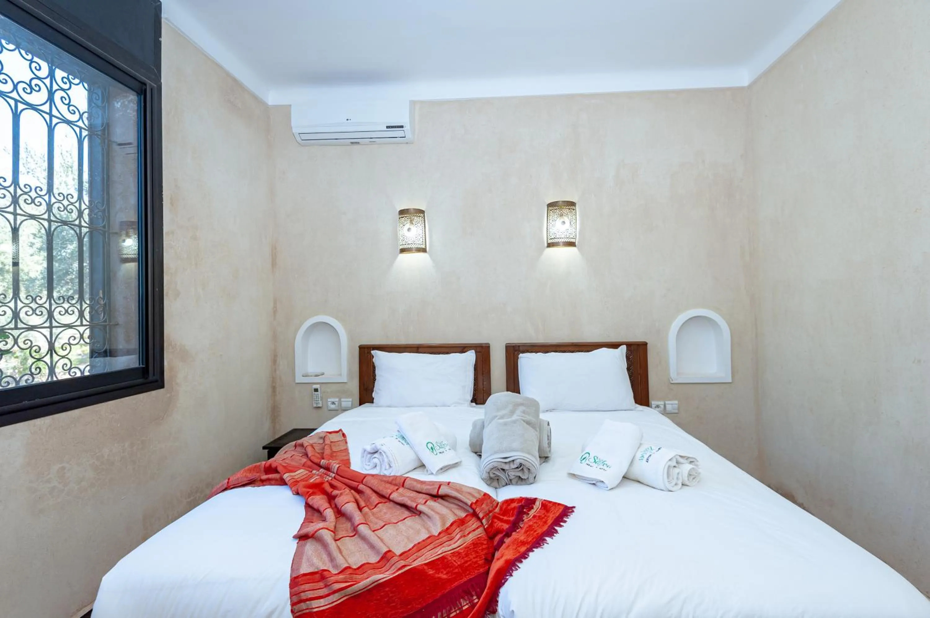 Bed in Ferme Sidi Safou & Spa