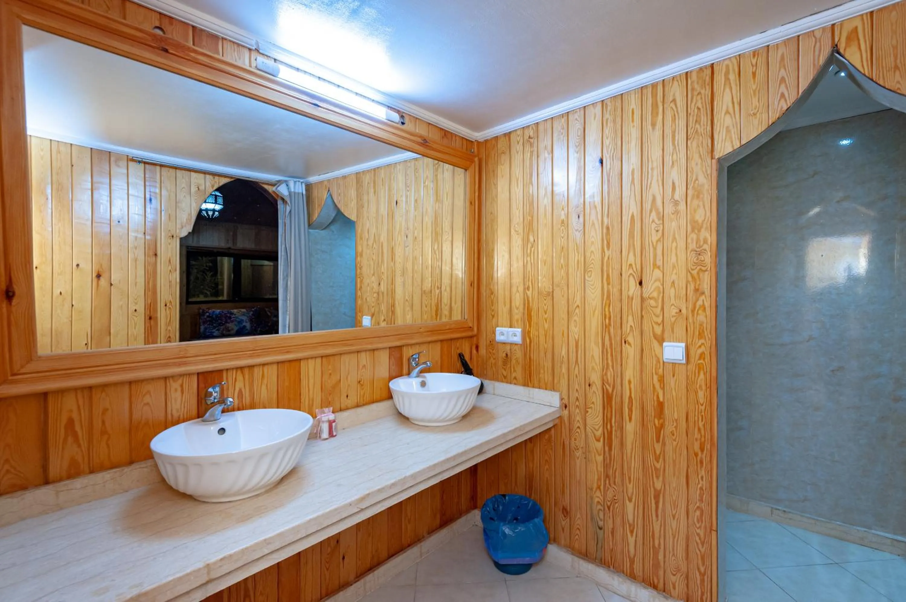 Shower in Ferme Sidi Safou & Spa