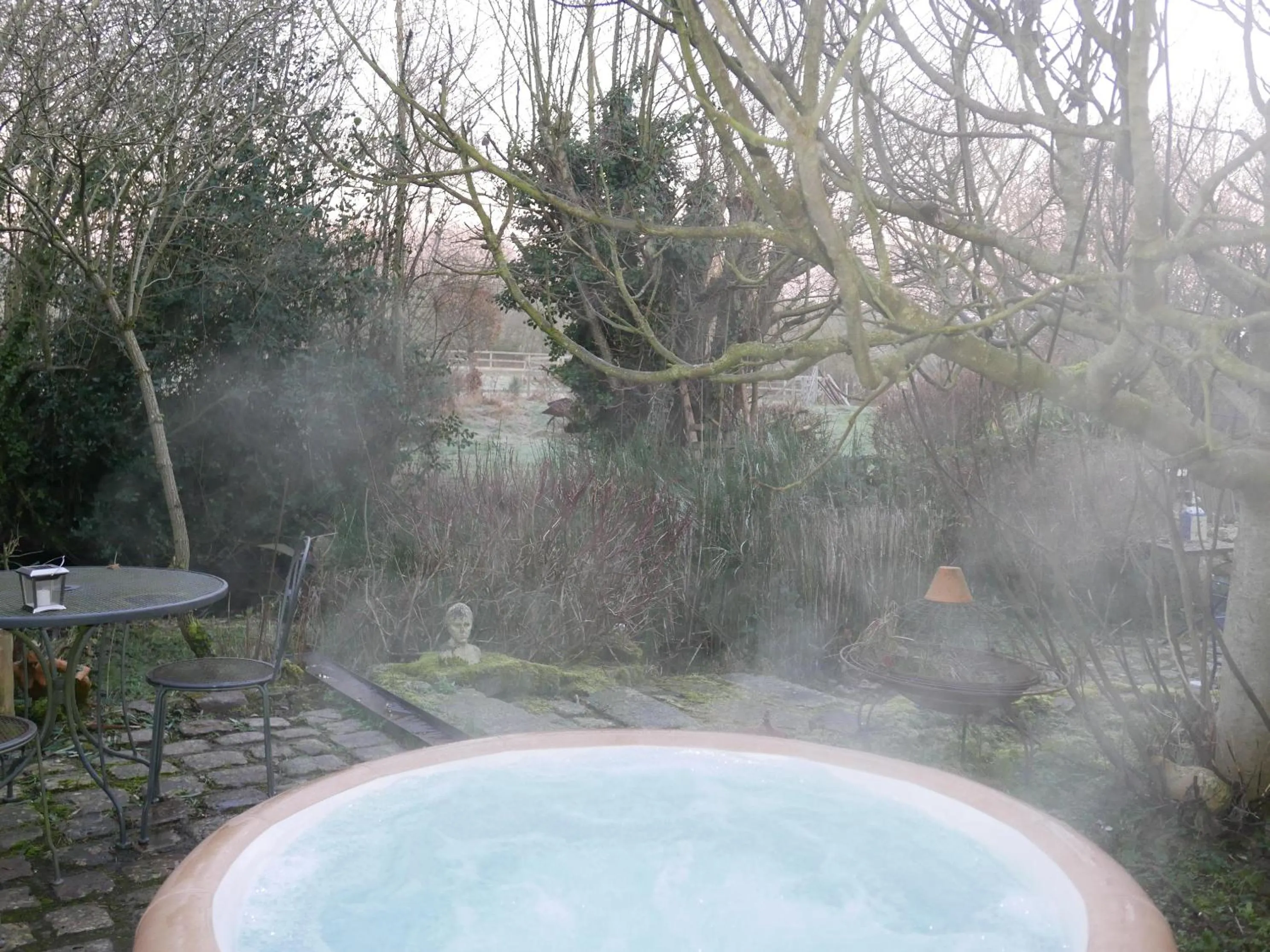 Hot Tub in Les Insolites de Coco