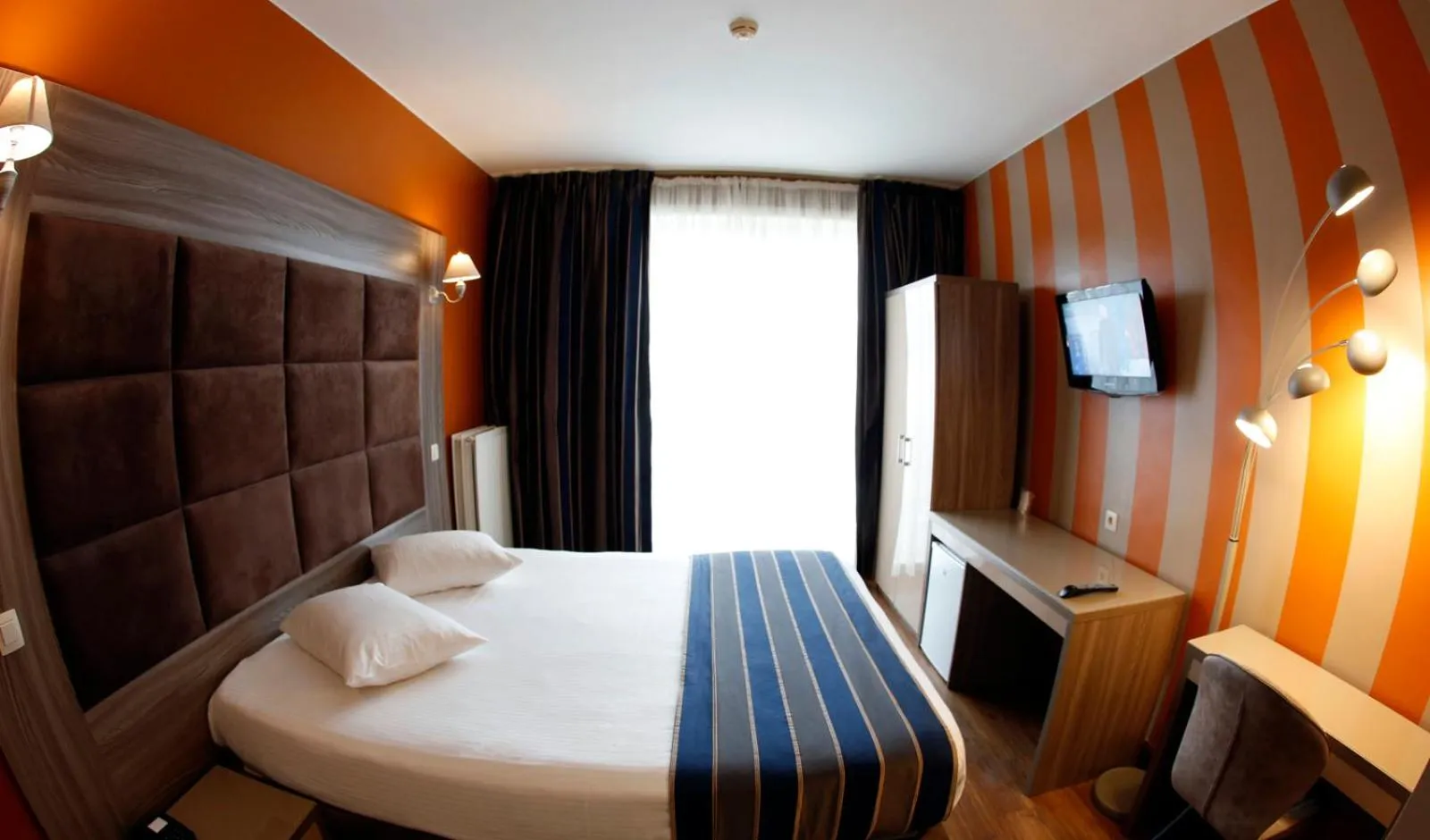 Bed in Hotel Midi-Zuid