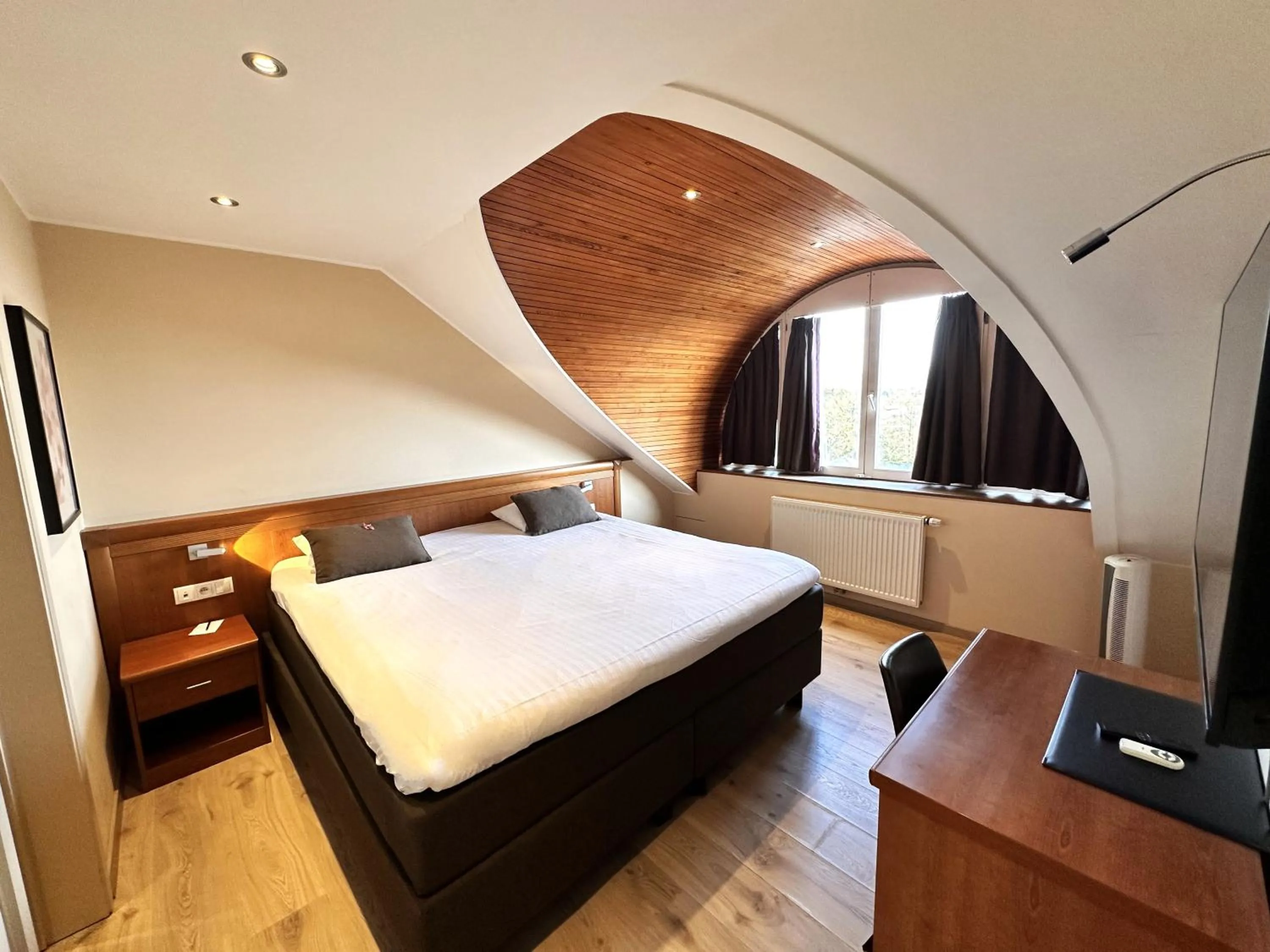 Bedroom, Bed in Hotel Melba