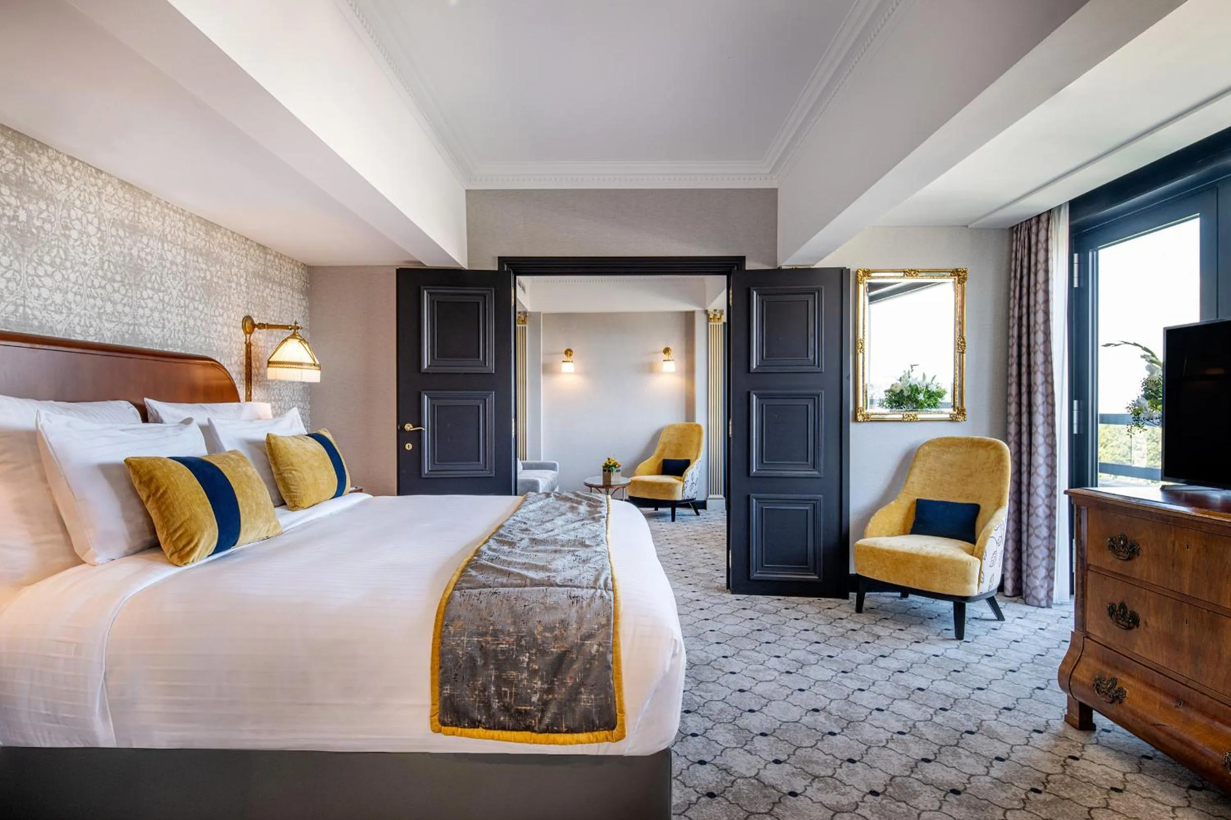 Bed in Hotel Barsey by Warwick