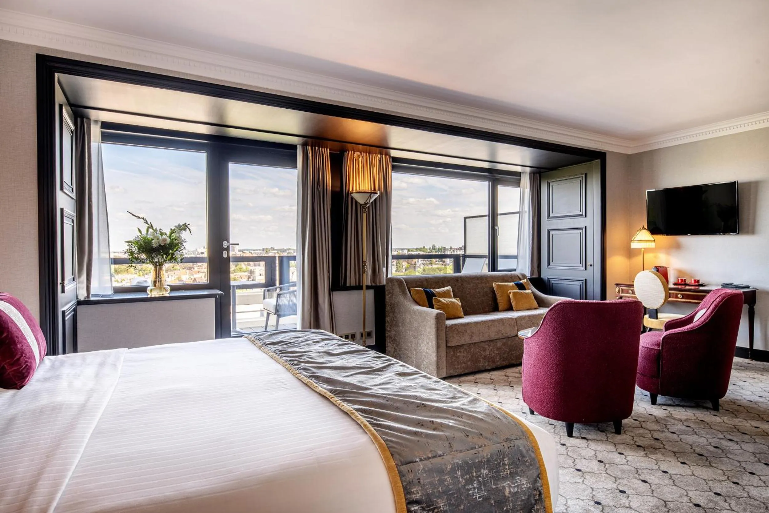 Bed in Hotel Barsey by Warwick