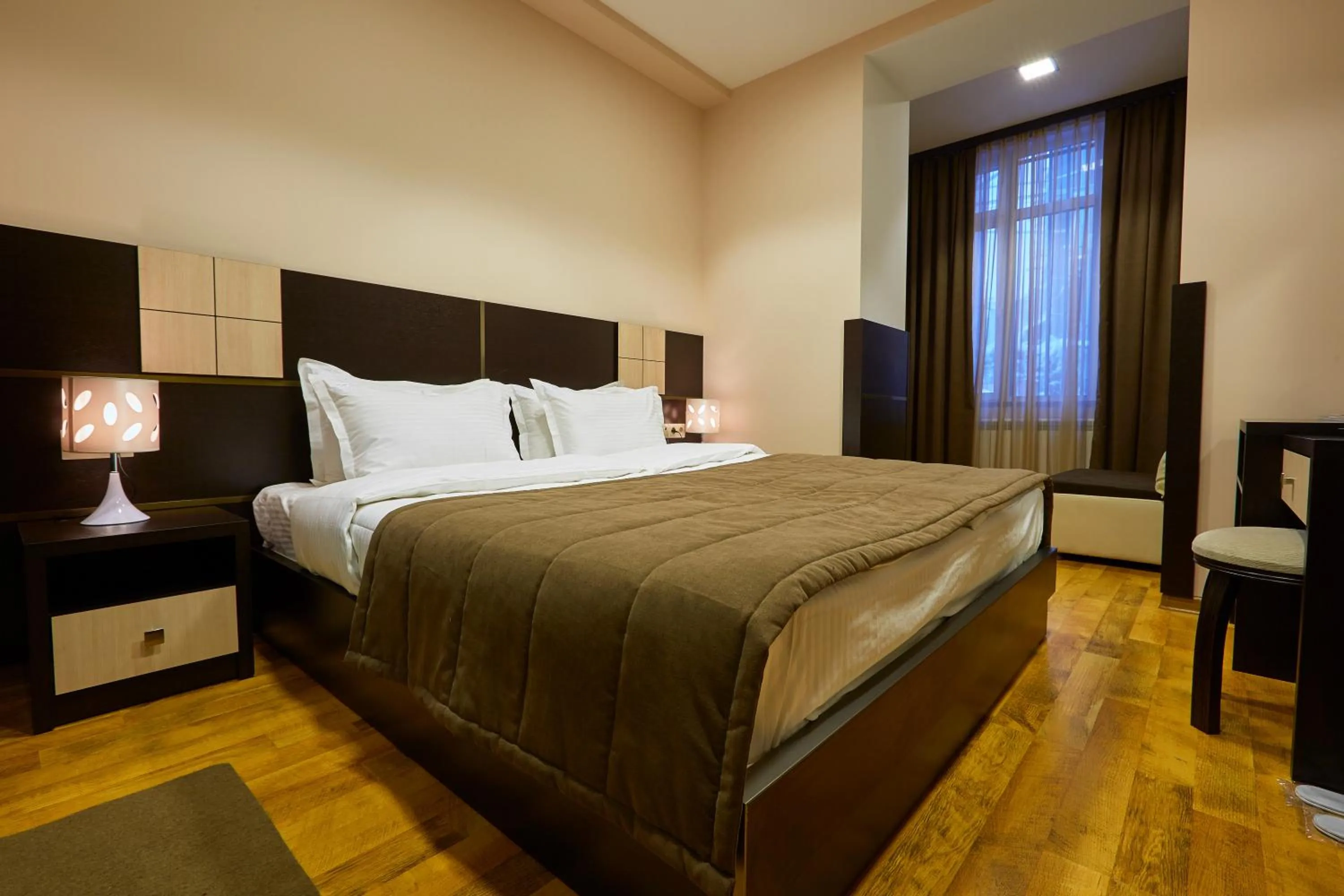 Bedroom, Bed in Hotel Lilia Yerevan