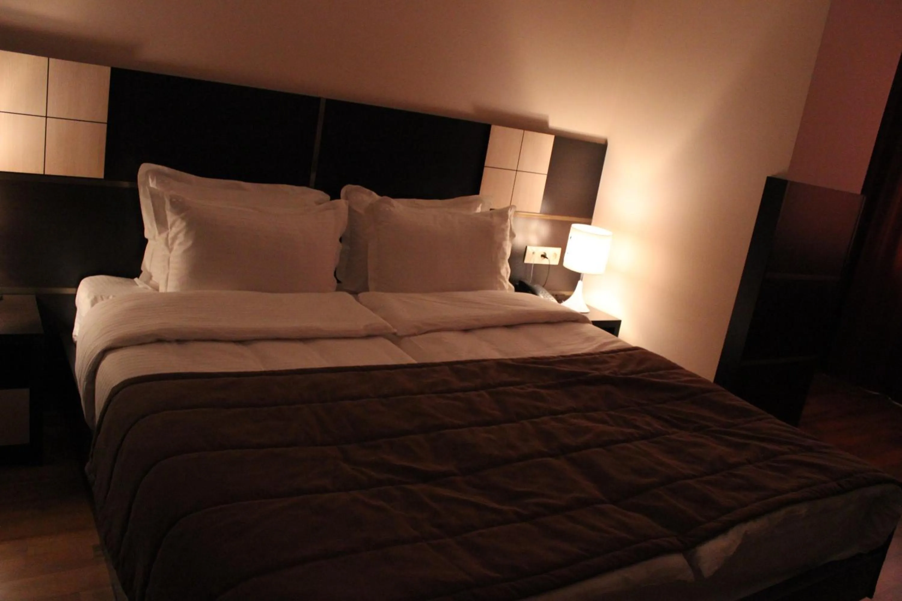 Bedroom, Bed in Hotel Lilia Yerevan