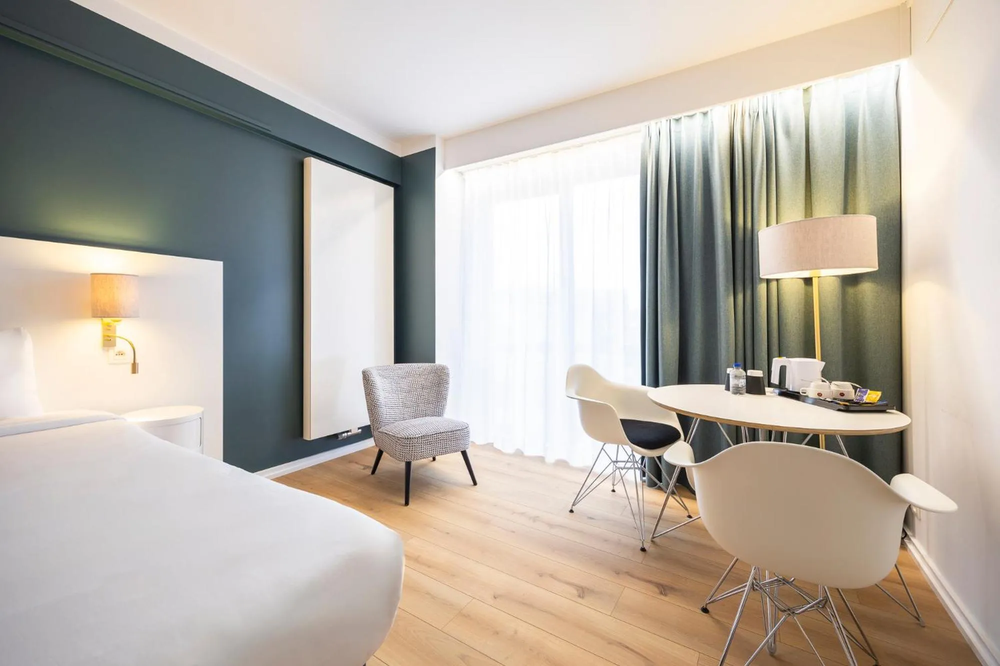 Photo of the whole room, Bed in Hotel Louise