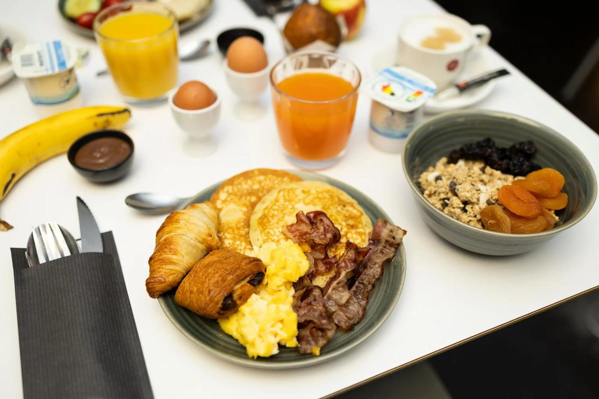 Food in Hotel Louise