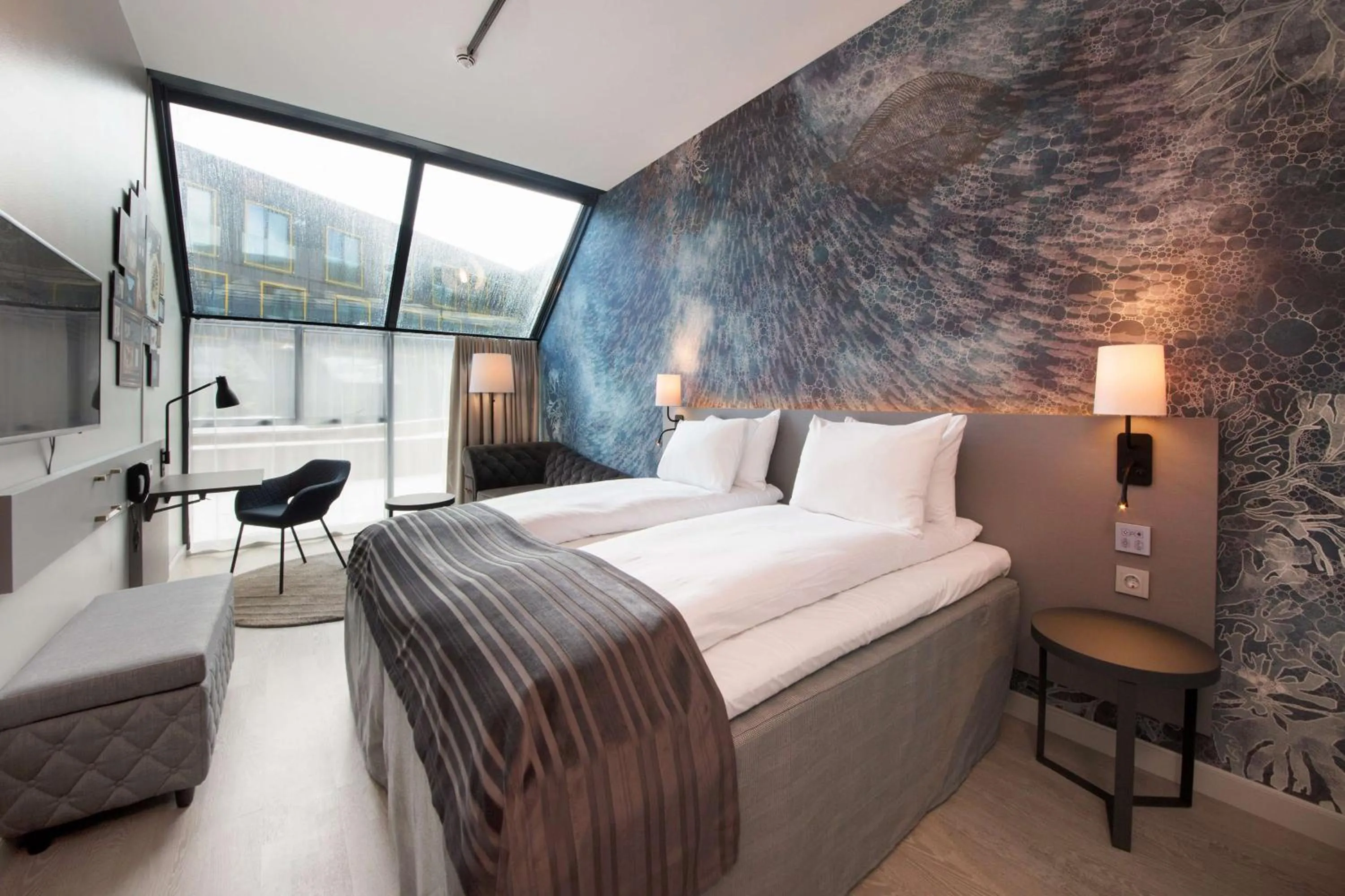 Bedroom, Bed in Scandic Flesland Airport