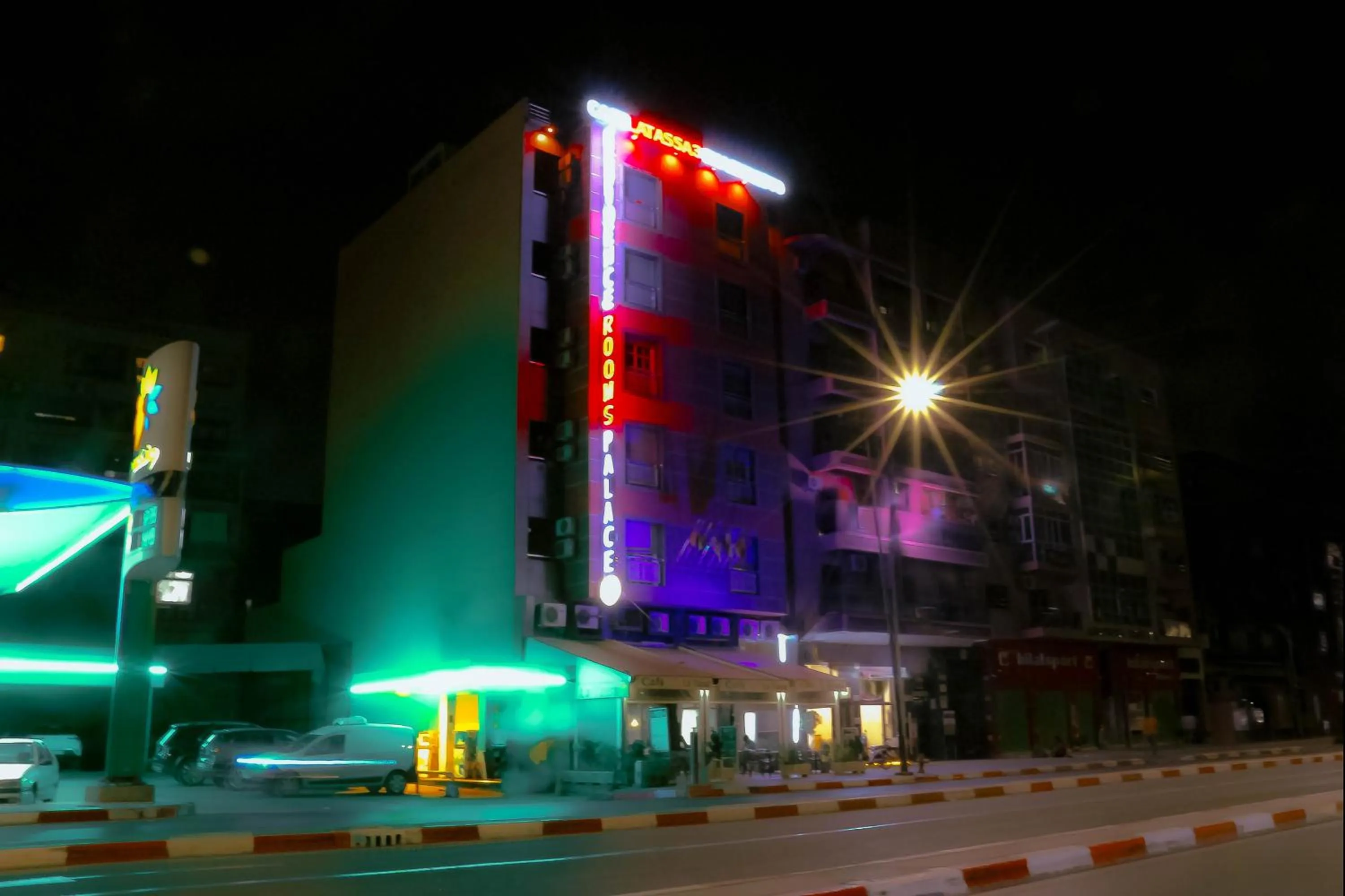 Property building in Rooms Palace Appart-Hôtel