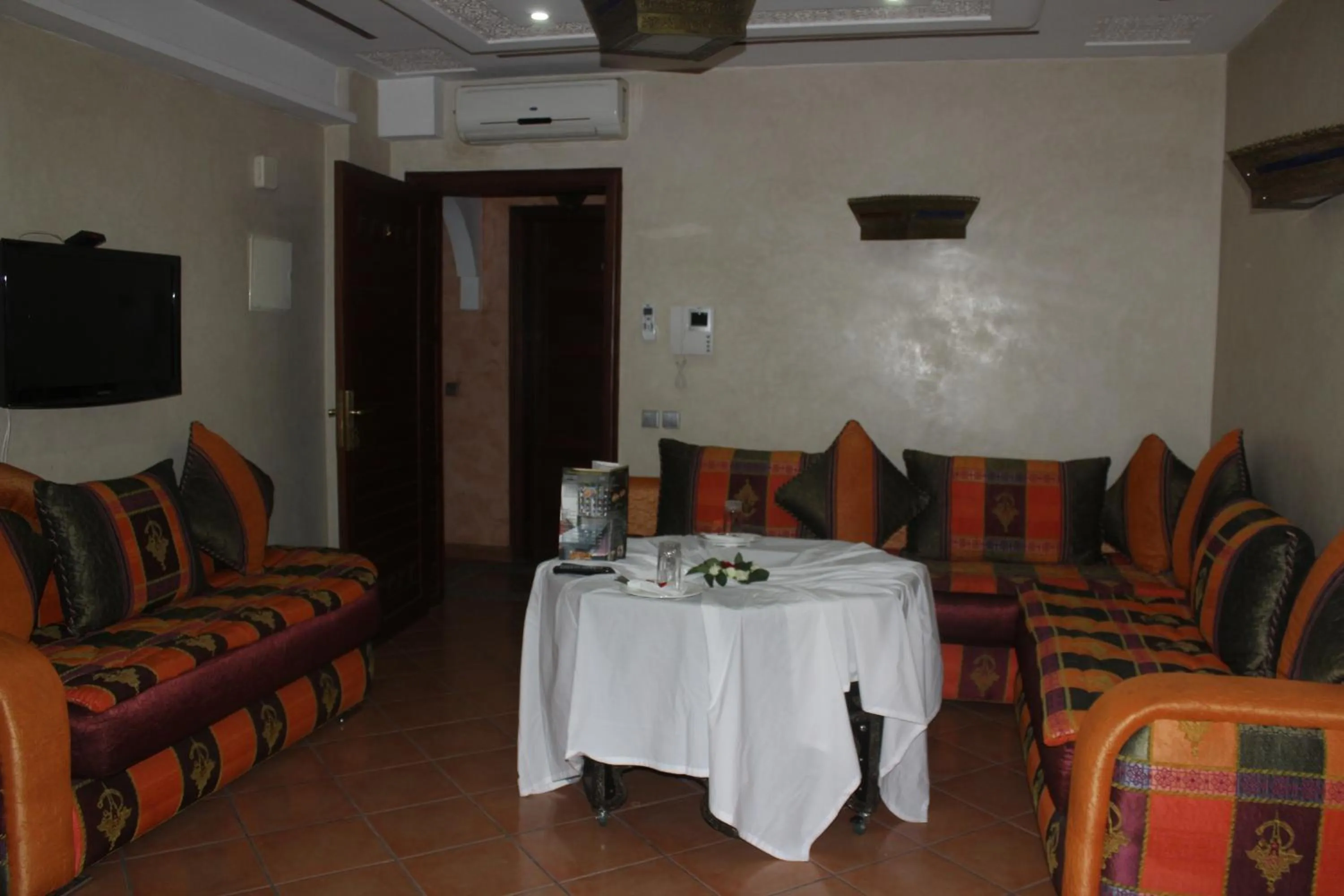 Restaurant/places to eat in Rooms Palace Appart-Hôtel