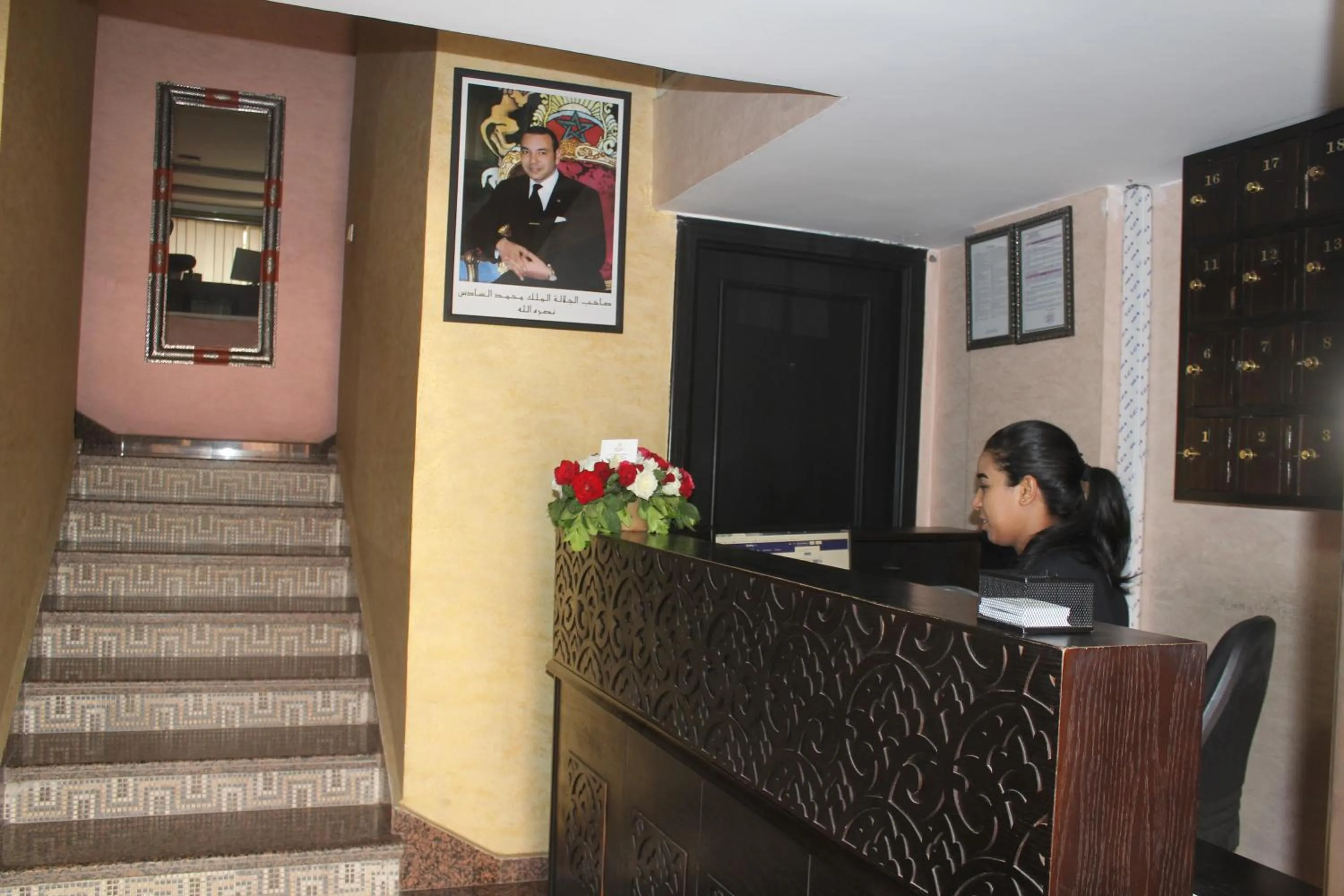 Staff in Rooms Palace Appart-Hôtel