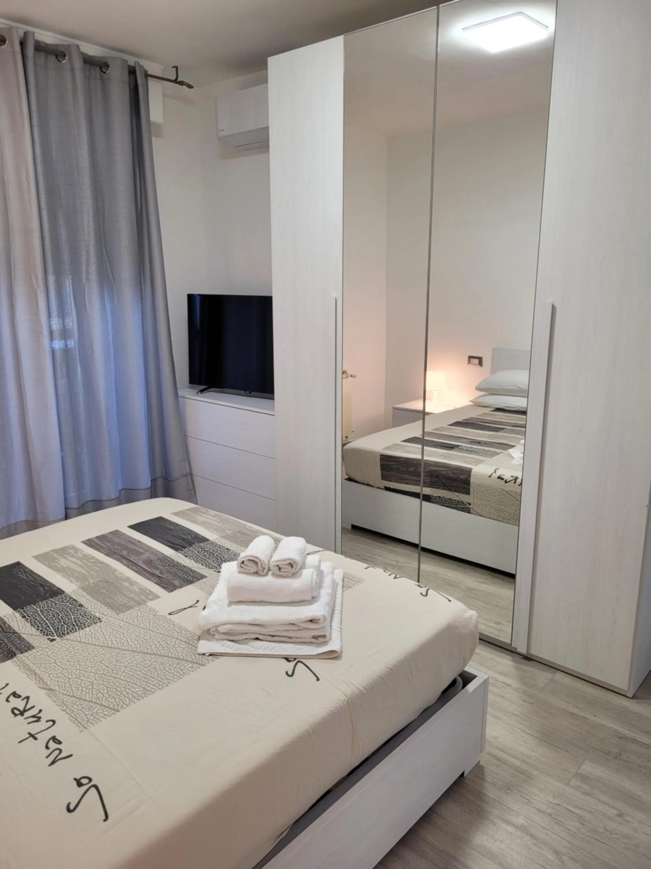 Photo of the whole room, Bed in B&B il Bacio