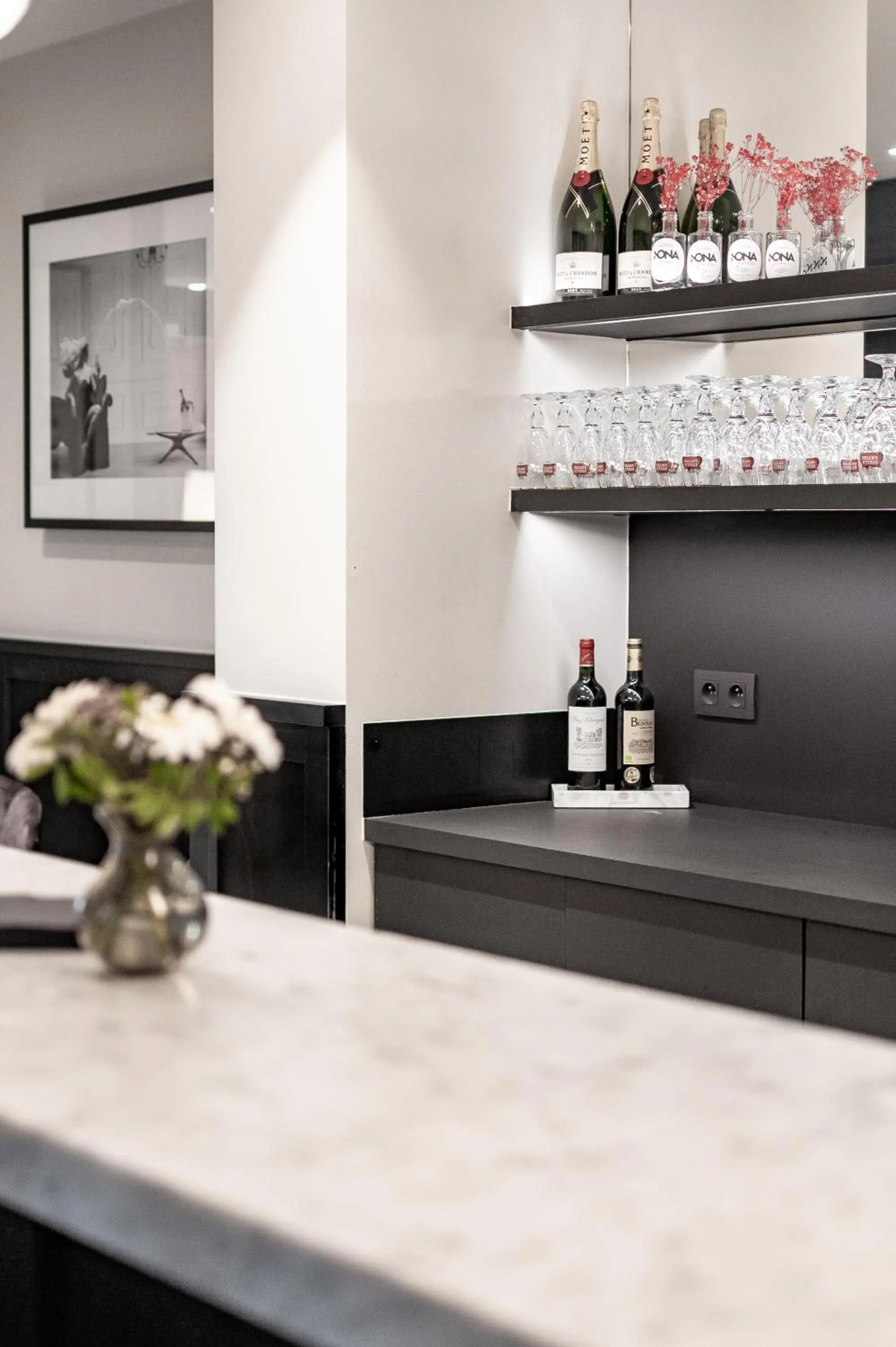 Lounge or bar in Hotel Le Bois De Bruges