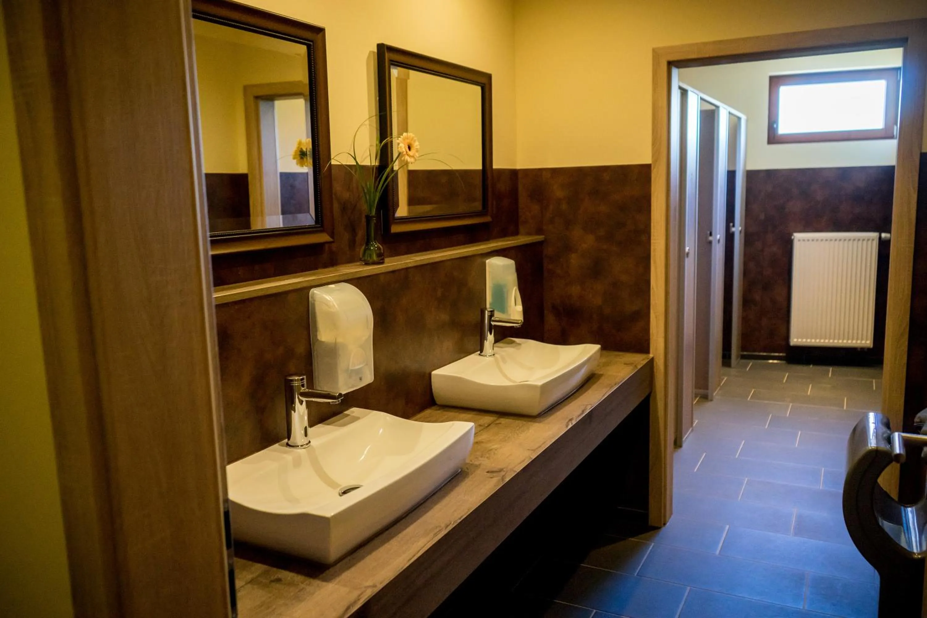 Toilet in Landhotel Lebensart