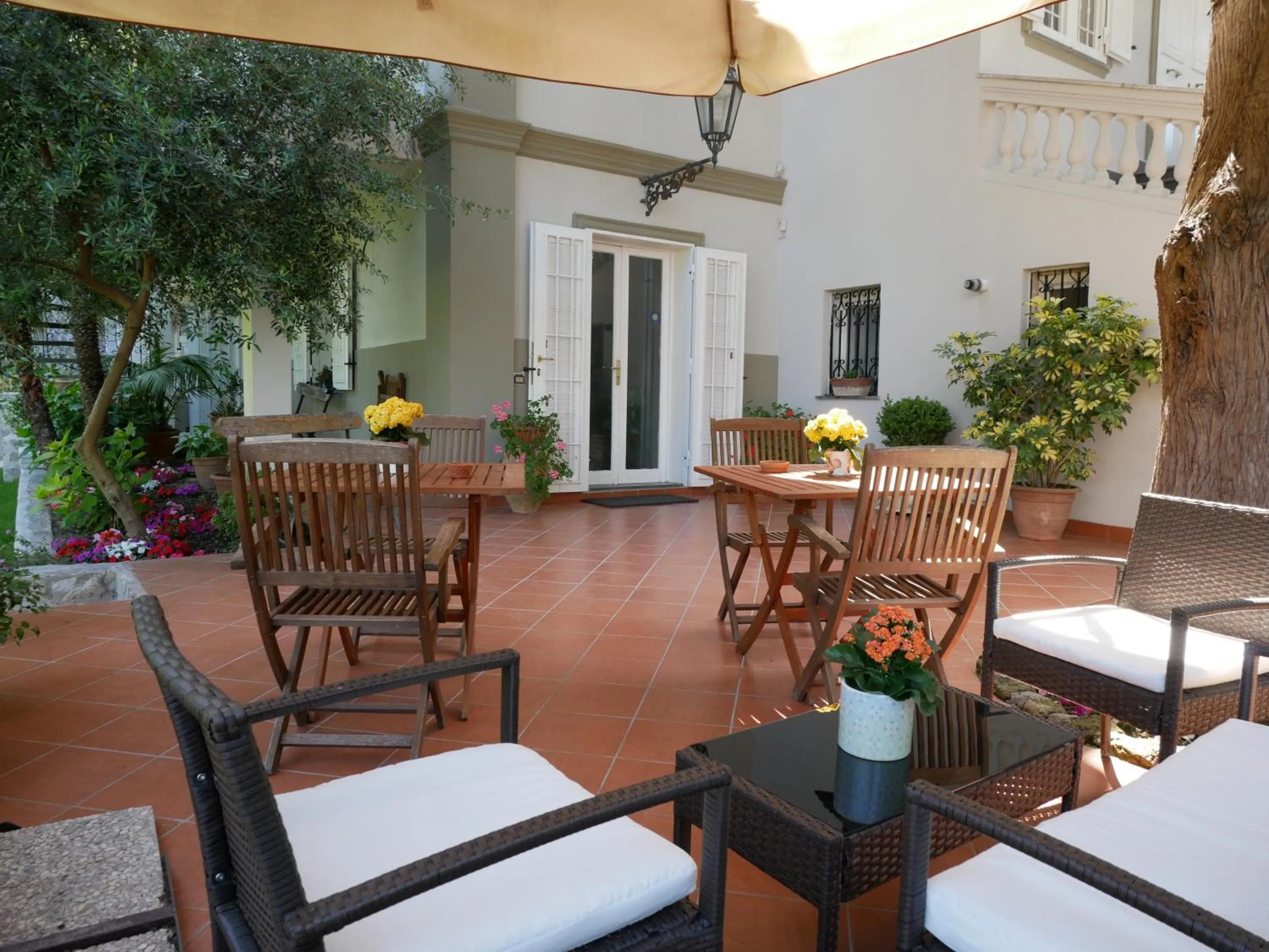 Patio in Du Parc Boutique Home