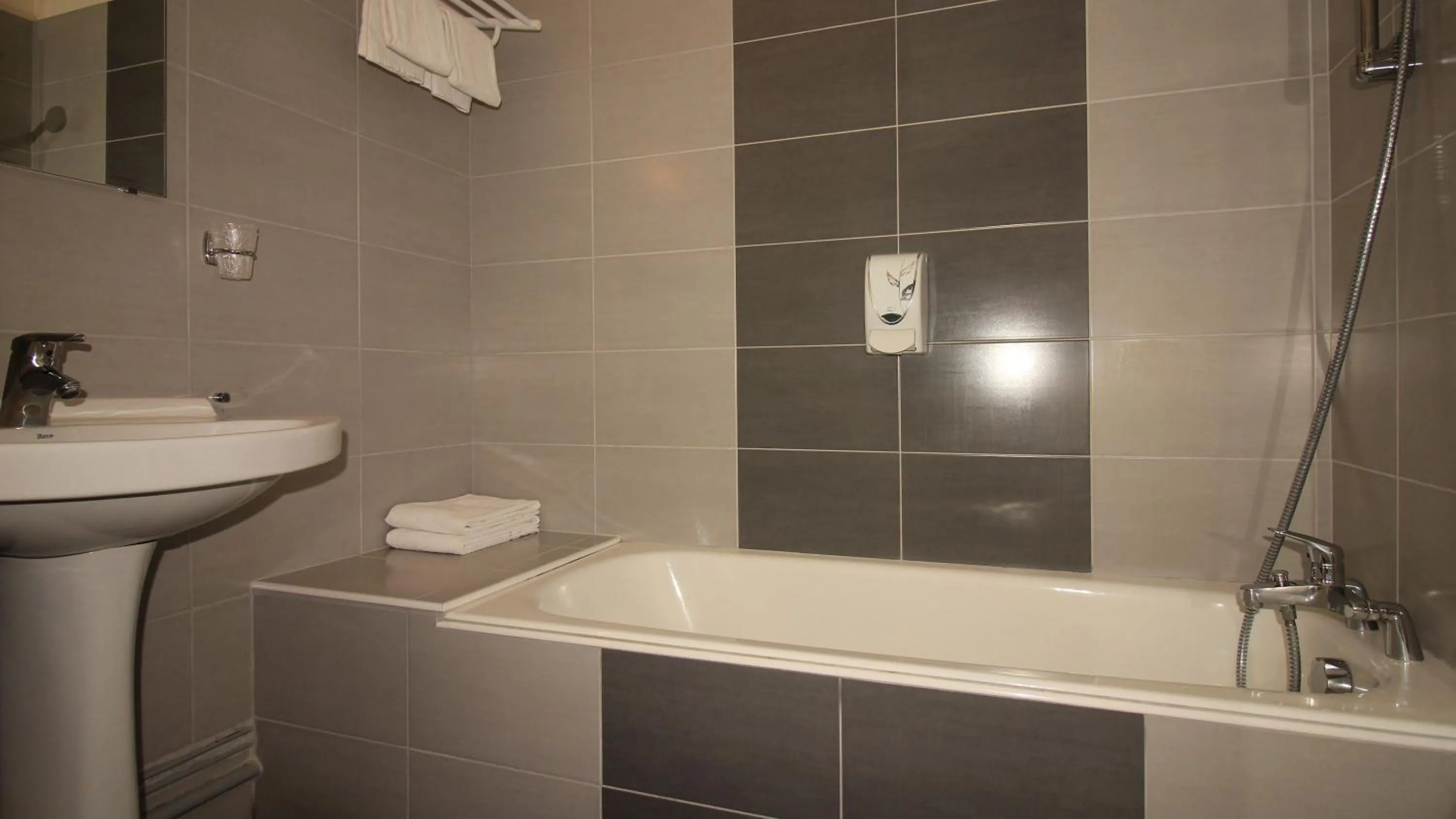 Bathroom in Logis Hôtel Lodge La Valette