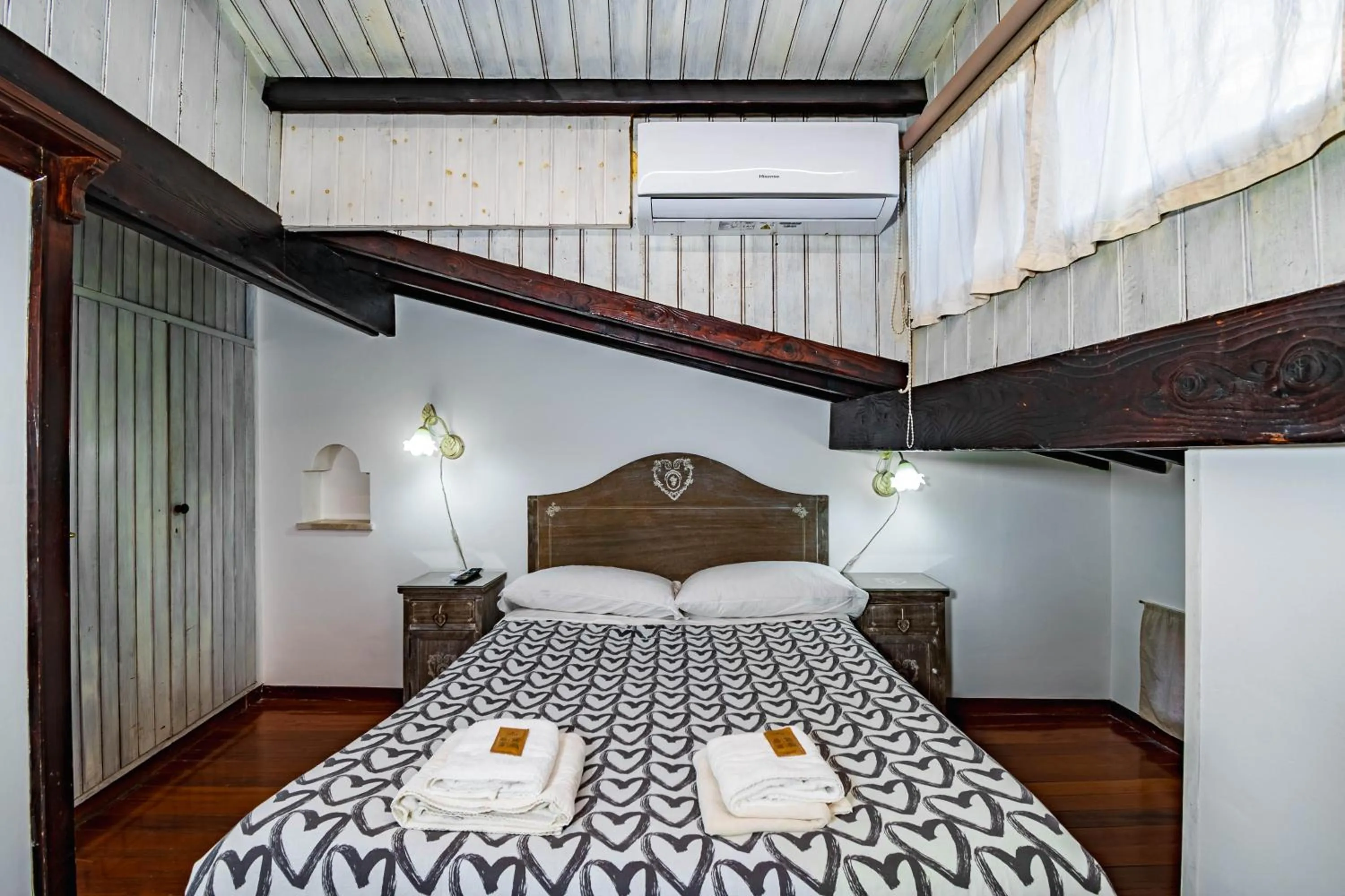 Bedroom, Bed in Casa Trasteverina