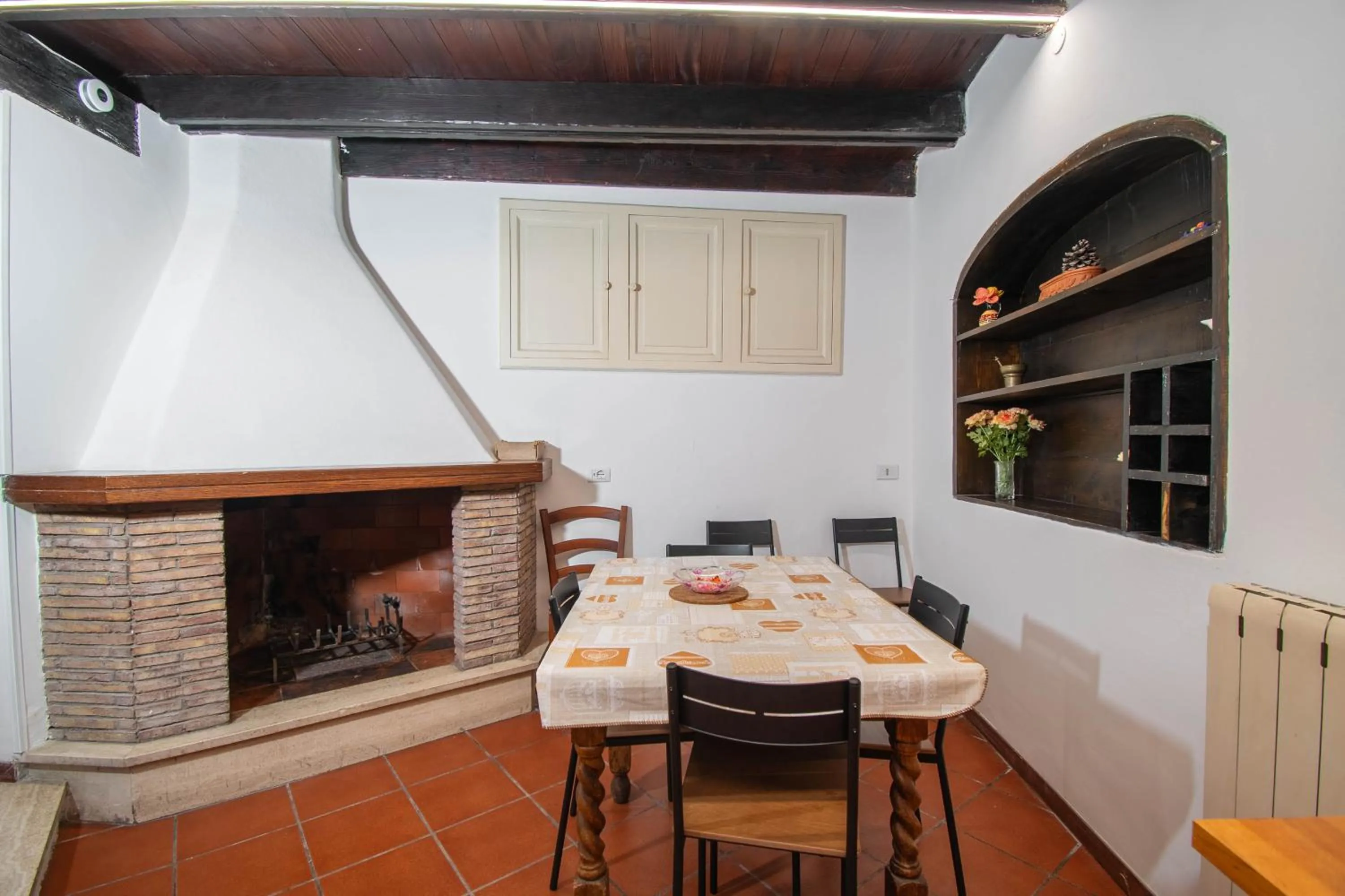 Dining area in Casa Trasteverina