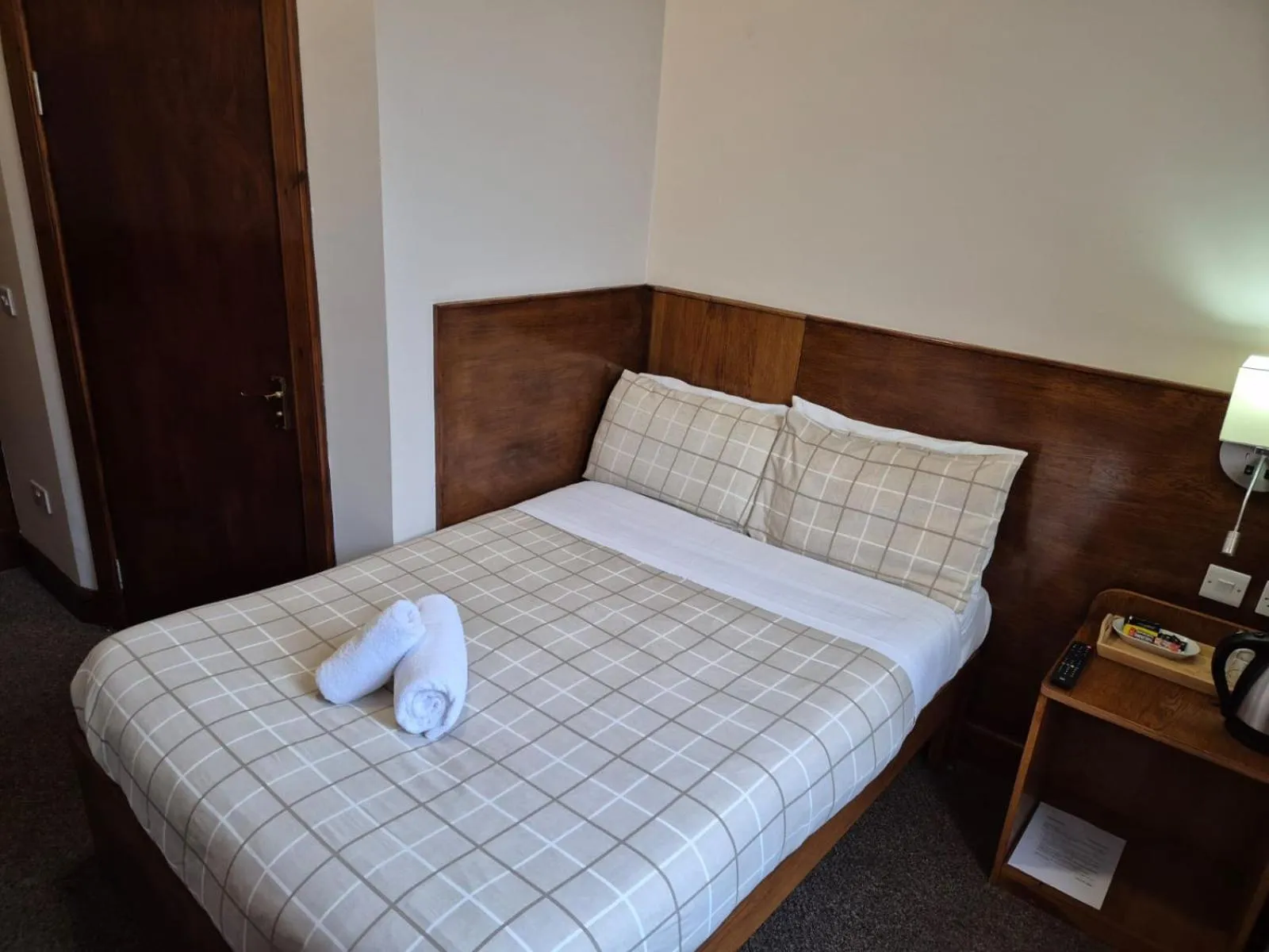 Bed in Douglas Hotel