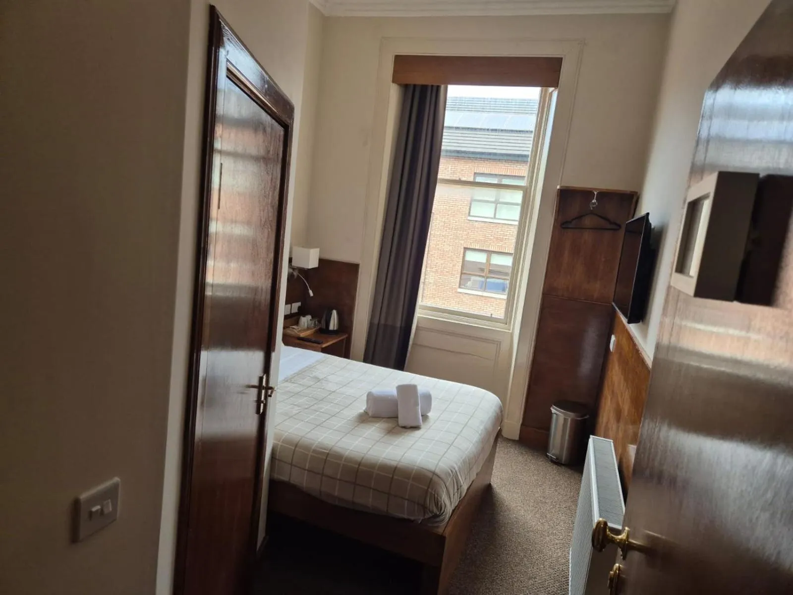 Bed in Douglas Hotel