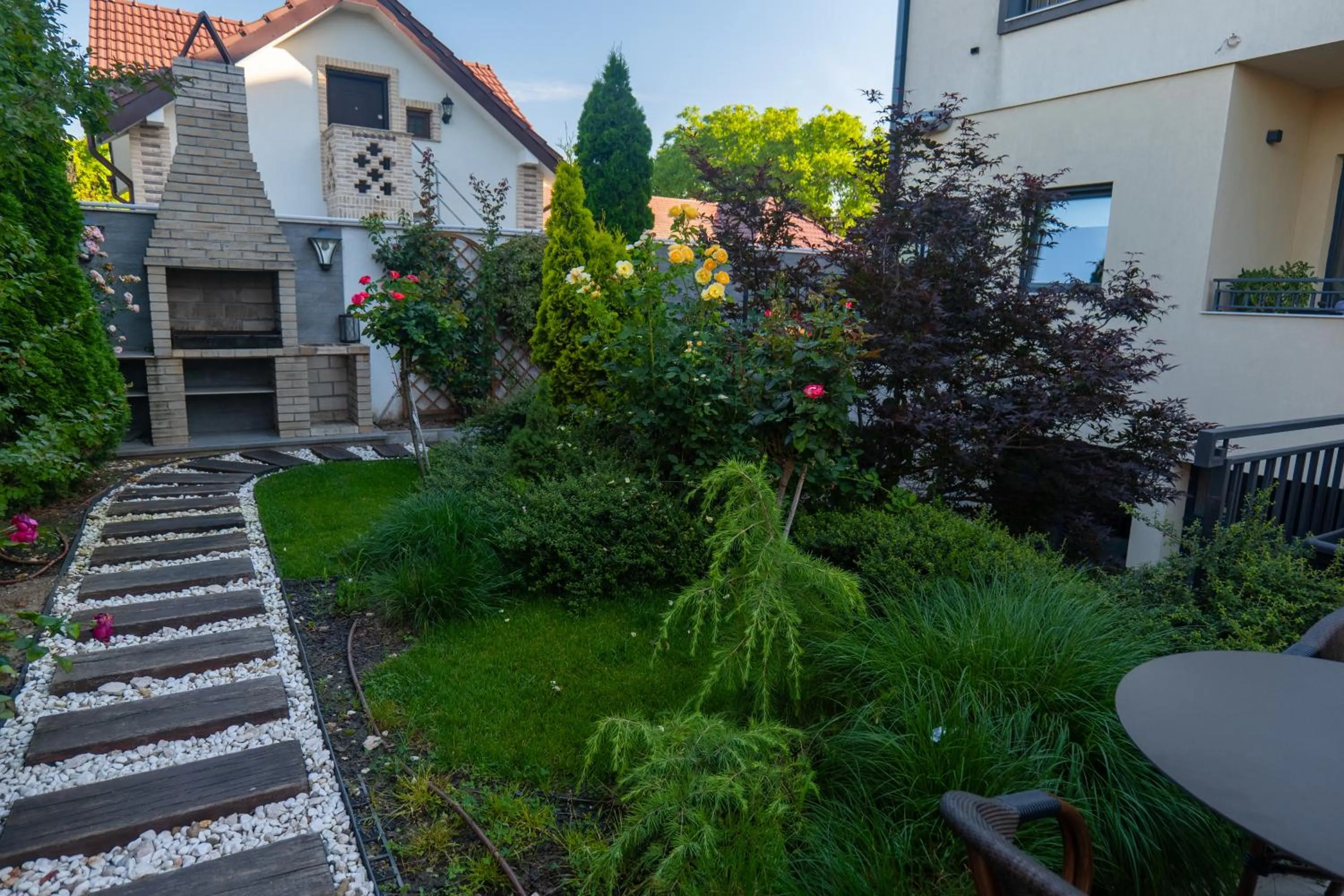 Garden in Nora Prestige