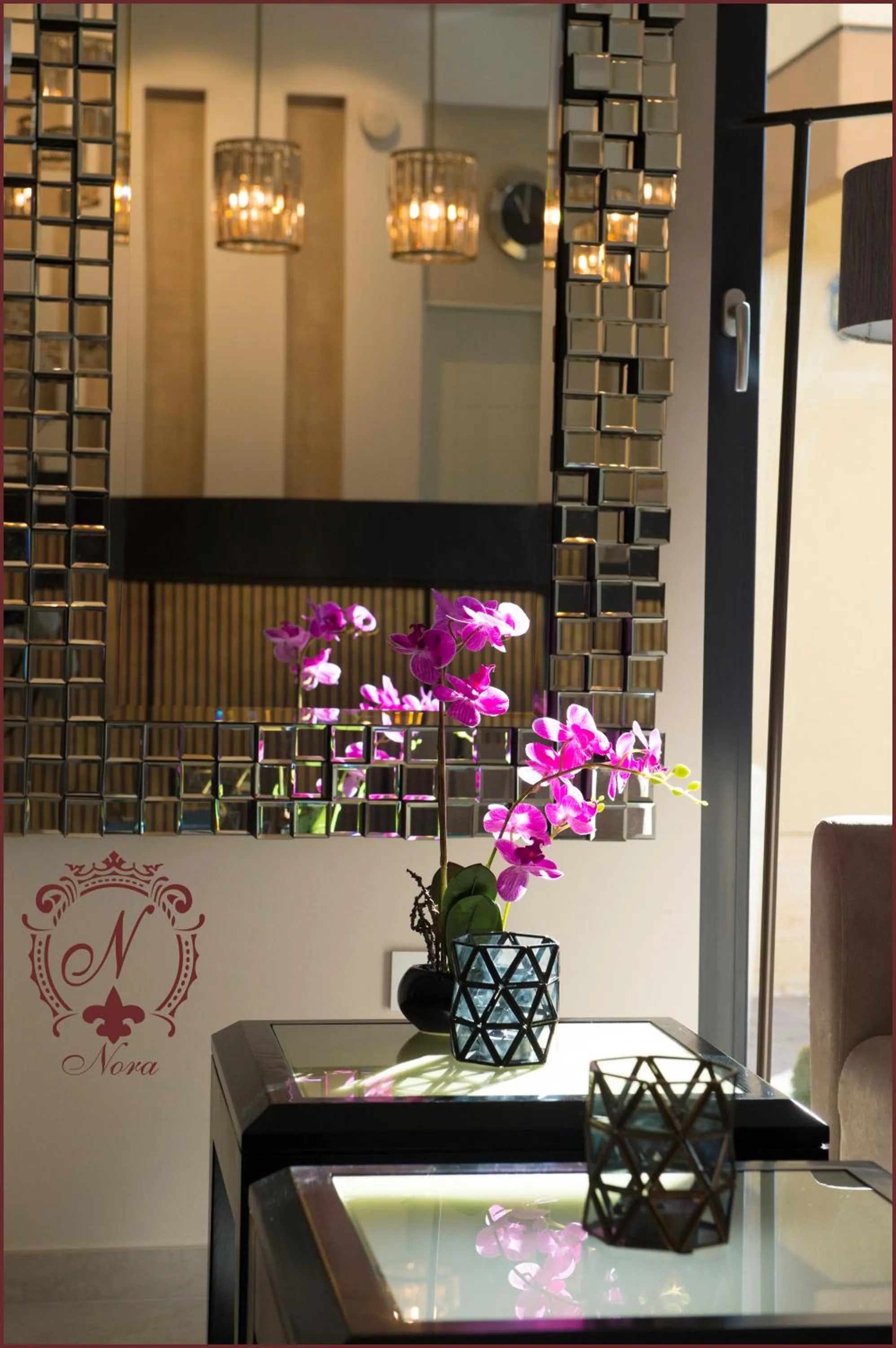 Decorative detail in Nora Prestige