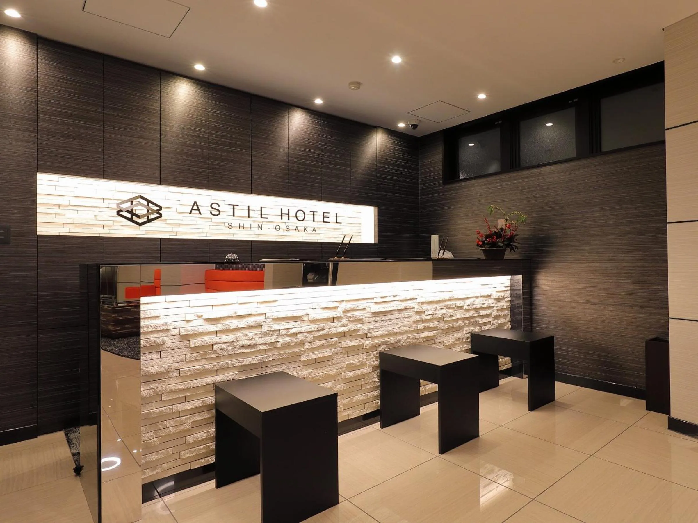 Lobby or reception in Astil Hotel Shinosaka Precious