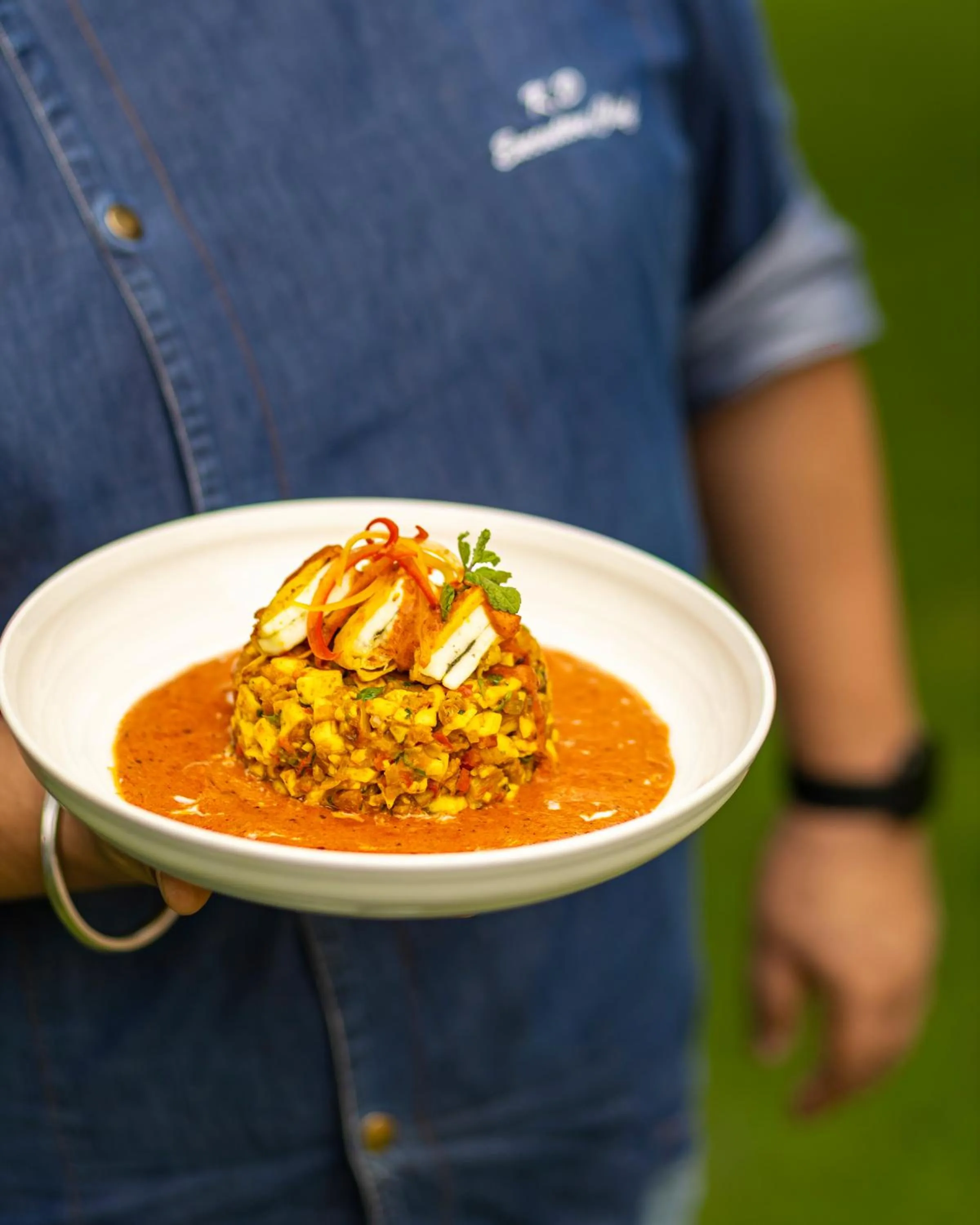 Restaurant/places to eat in Sheraton Grand Palace Indore