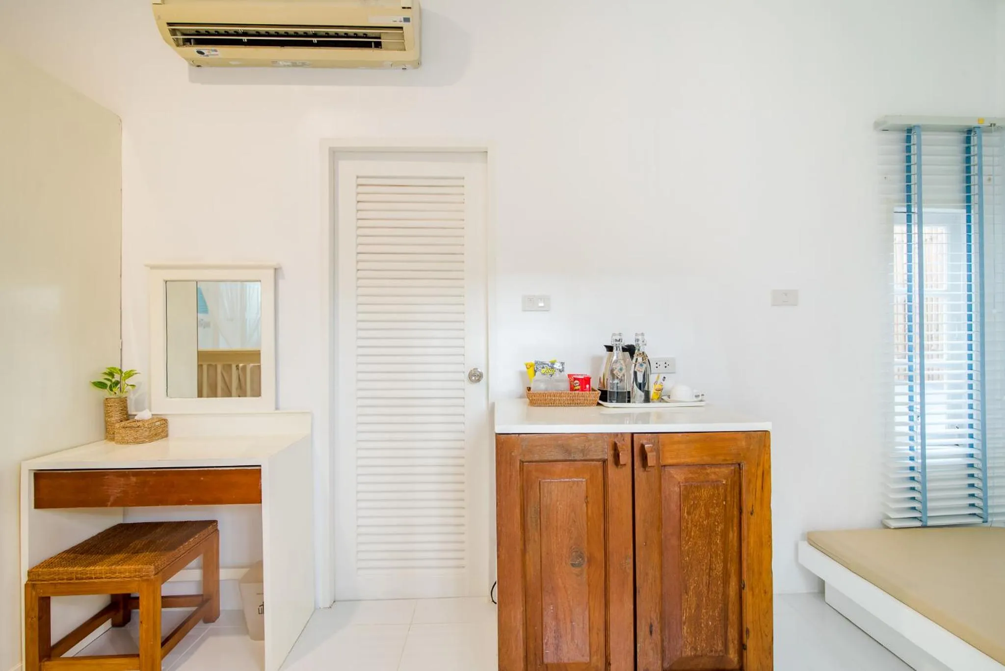 Coffee/tea facilities in Baan KangMung Hua Hin On The Beach