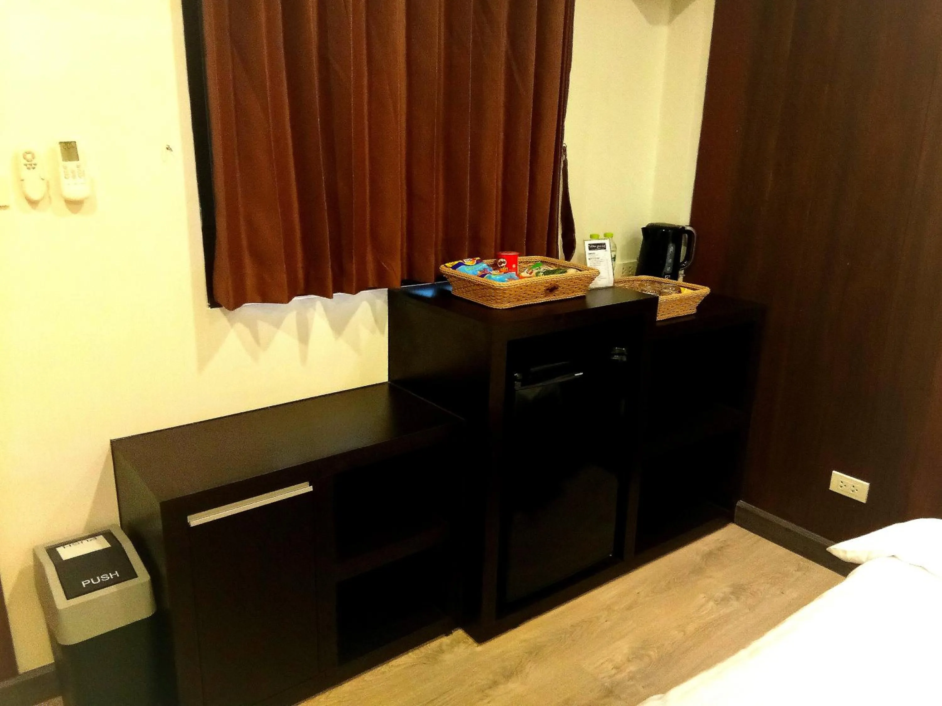 Photo of the whole room in Hotel De Nara