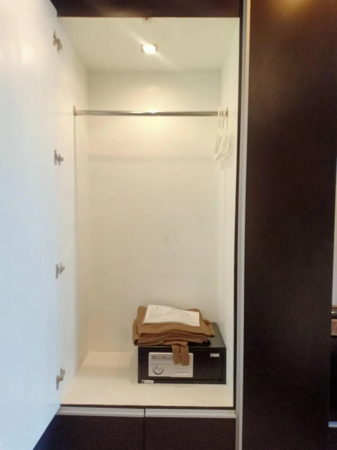 safe in Hotel De Nara