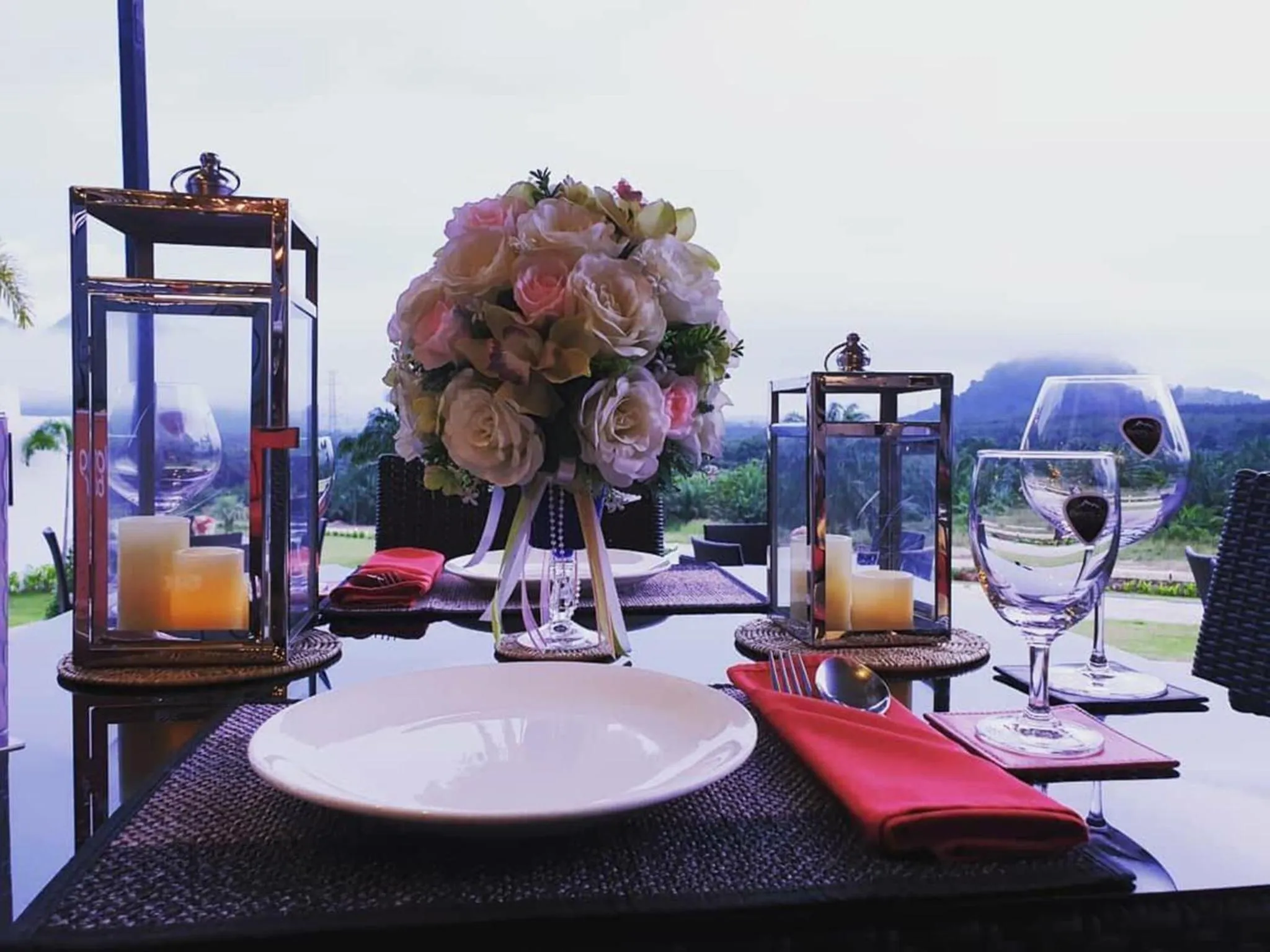 Restaurant/places to eat in Belong Jin The Dam Hotel And Resort