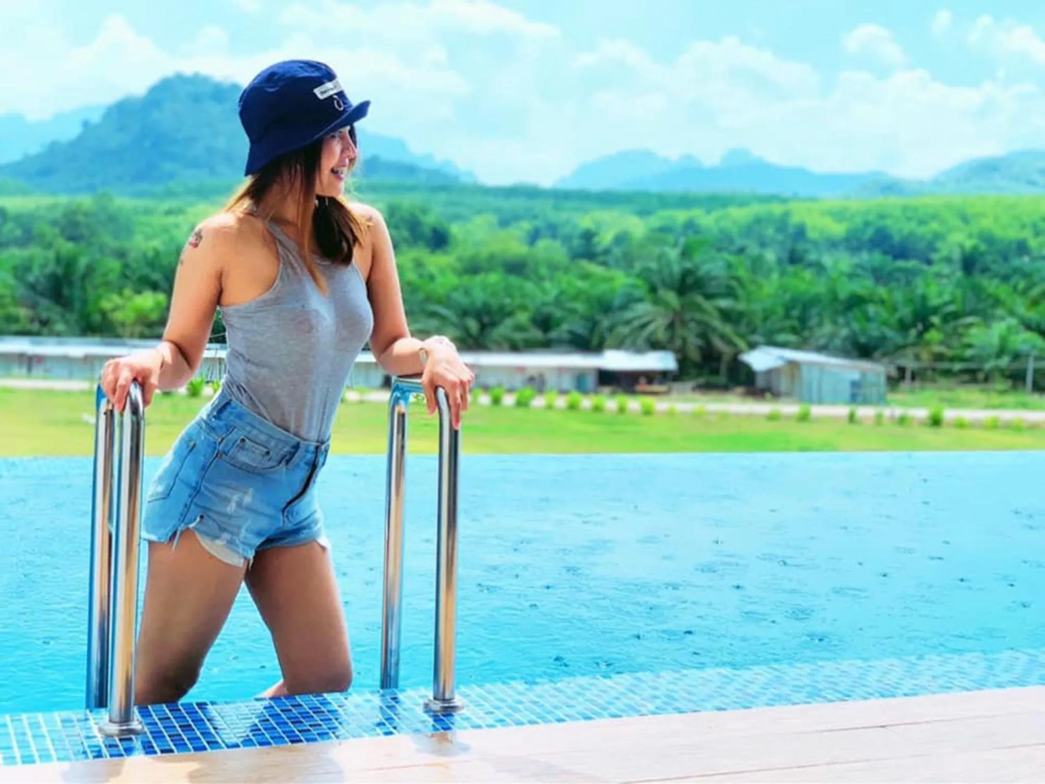 Swimming pool in Belong Jin The Dam Hotel And Resort