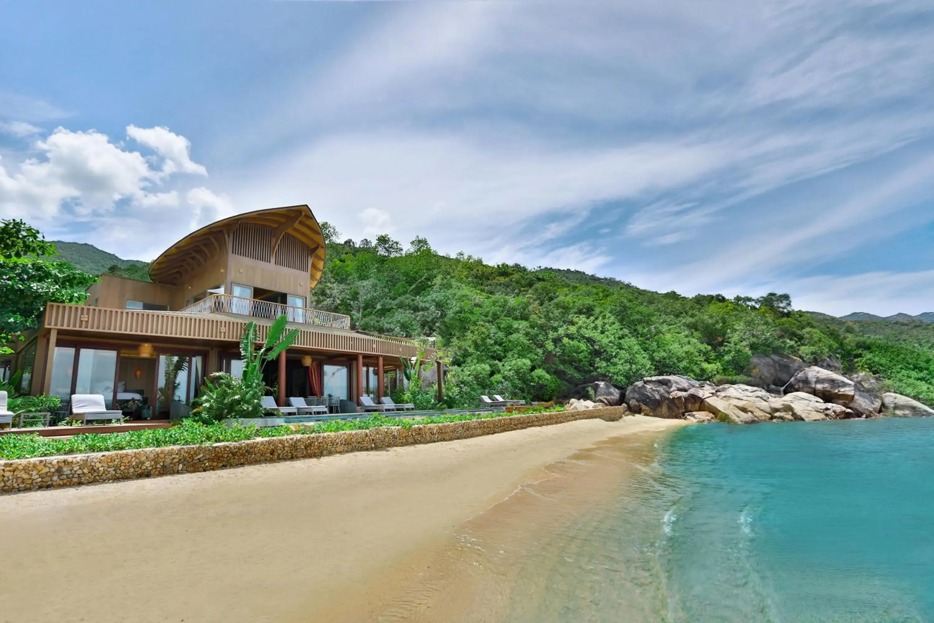 Two-Bedroom Beachfront Pool Villa in An Lam Retreats Ninh Van Bay Two-Bedroom Beachfront Pool Villa in An Lam Retreats Ninh Van Bay