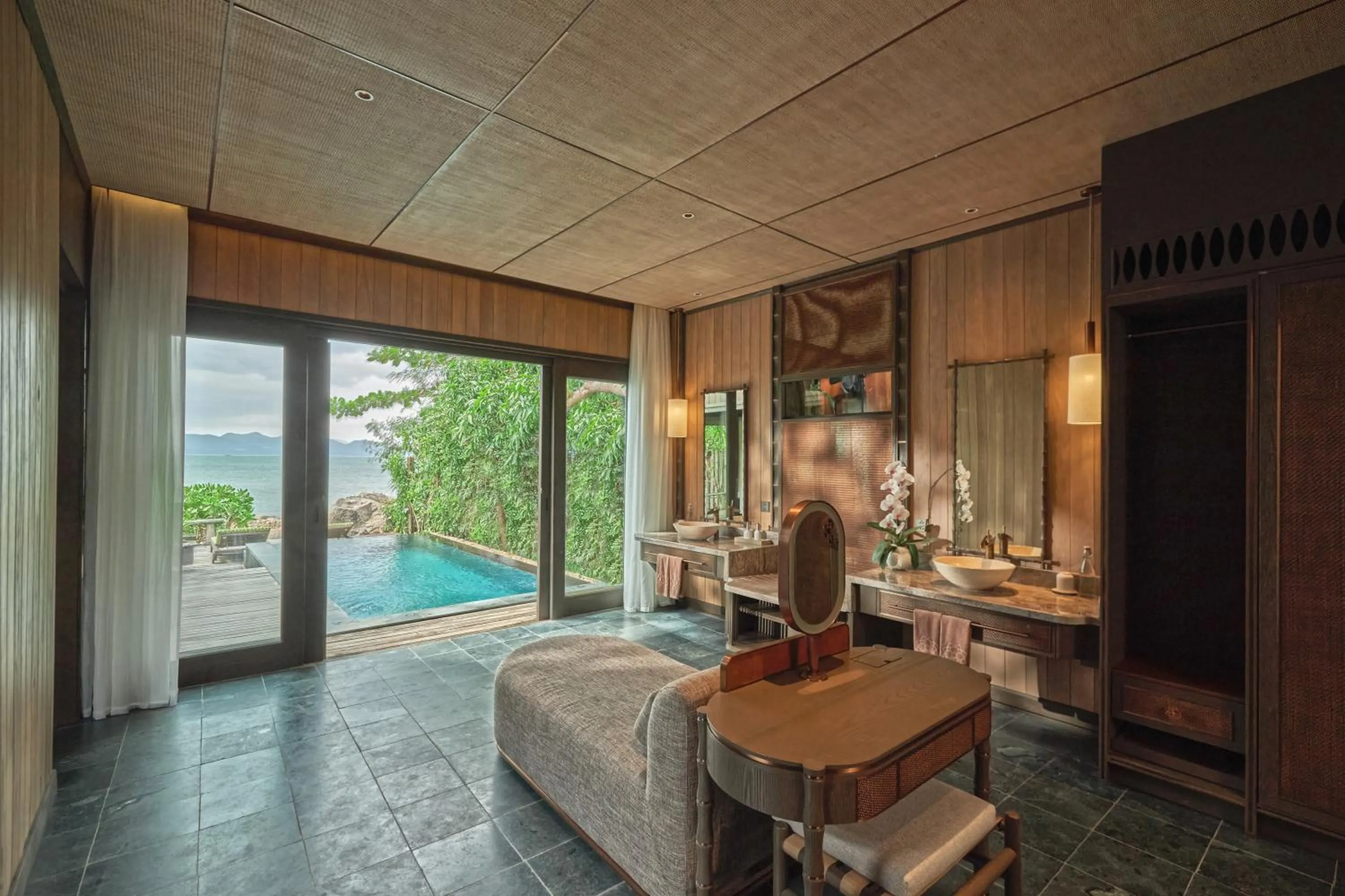 Bathroom in An Lam Retreats Ninh Van Bay