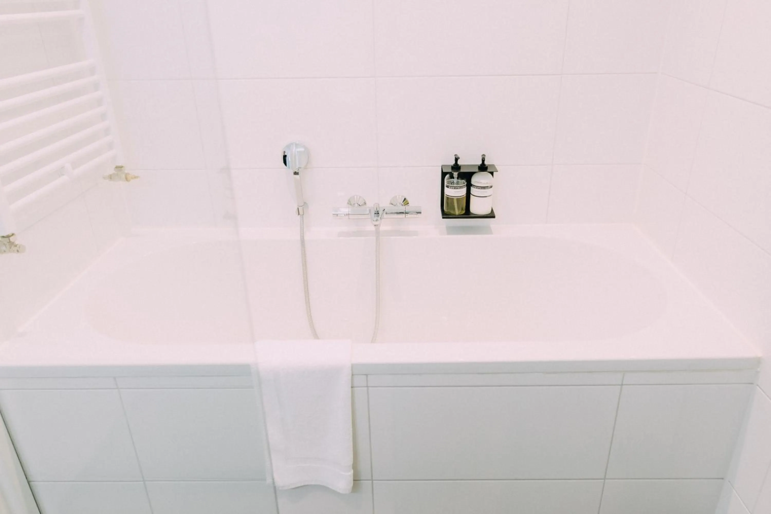 Bathroom in Uylenhof Hotel